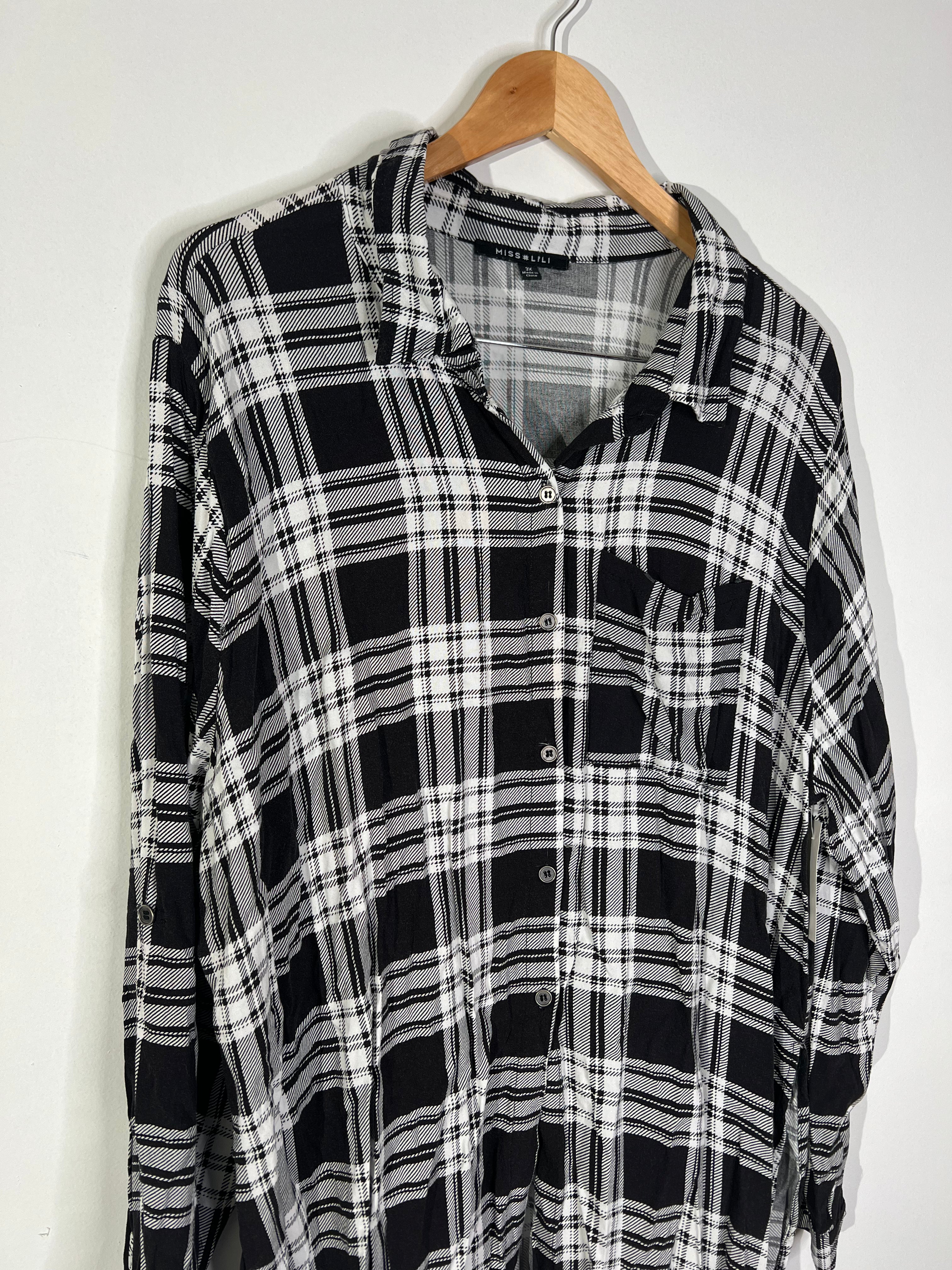 MISS LILI Black & White Plaid Flannel Button-Down Shirt Dress - Size 3XL