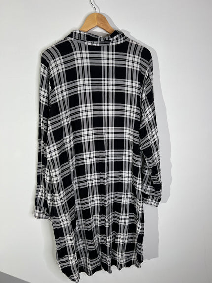 MISS LILI Black & White Plaid Flannel Button-Down Shirt Dress - Size 3XL
