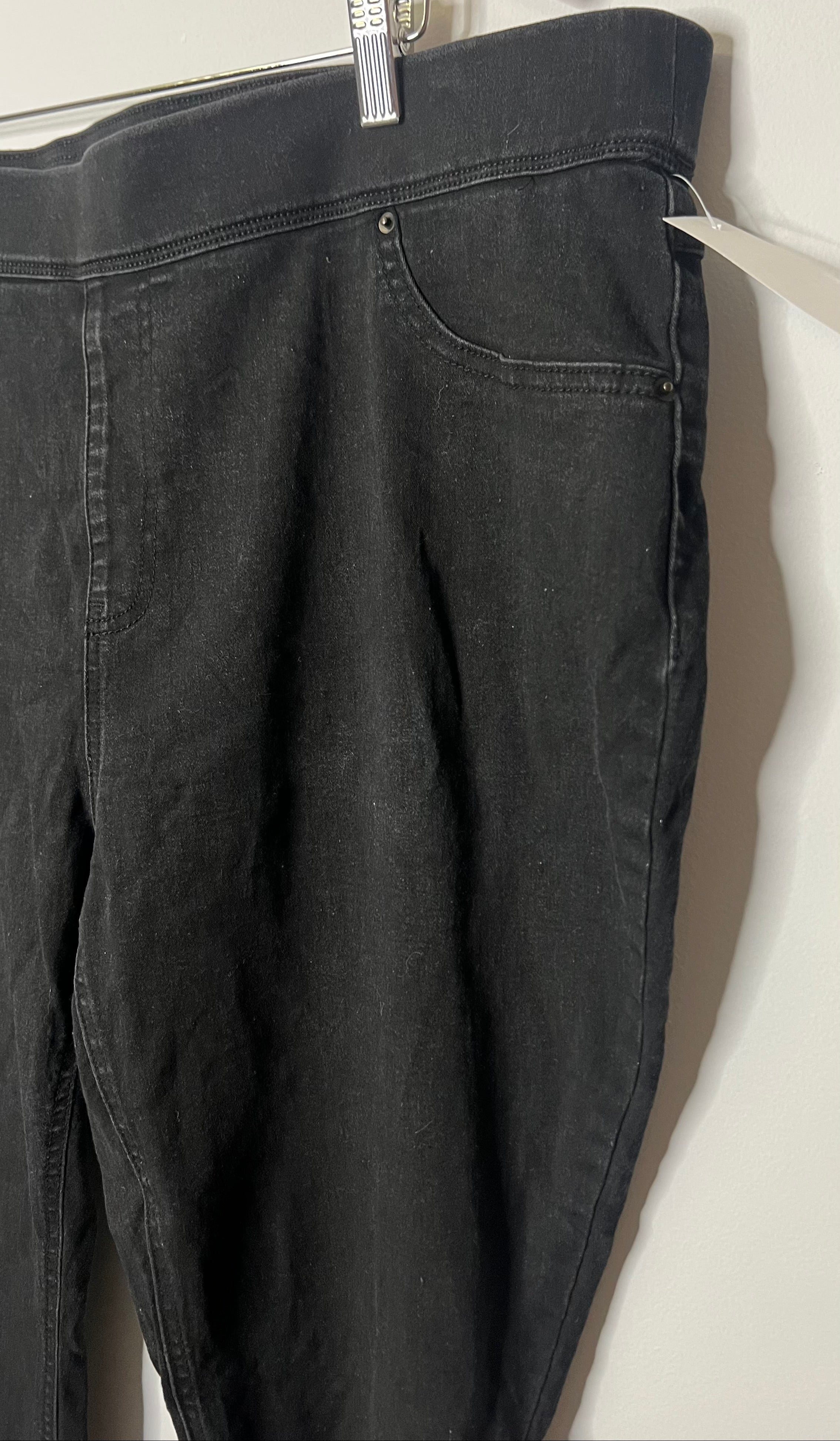 Terra & Sky Women's Black Pull-On Ankle Jeans/Pants - Size 2X (20W-22W)