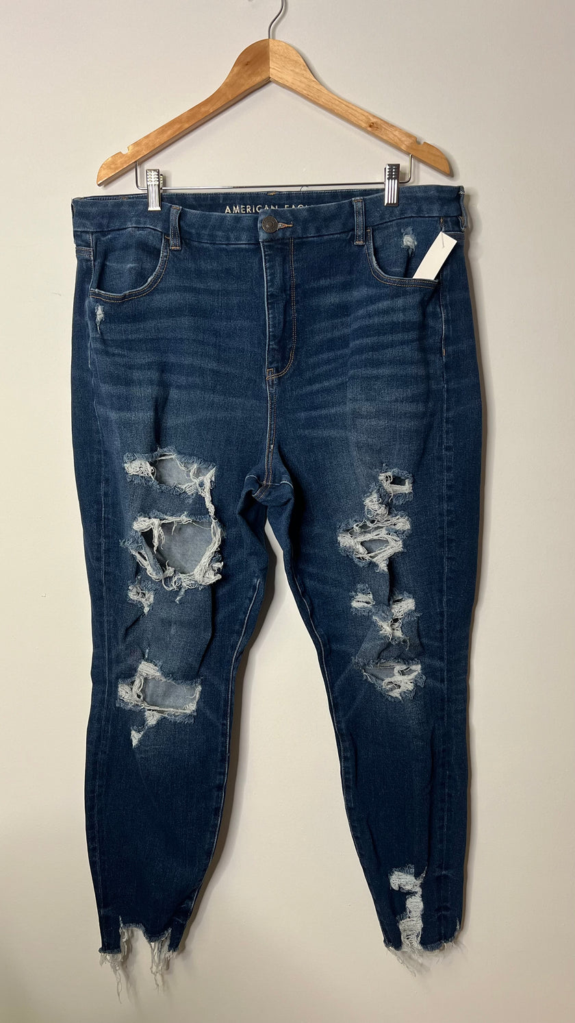 American Eagle Dark Wash Ripped Distressed 