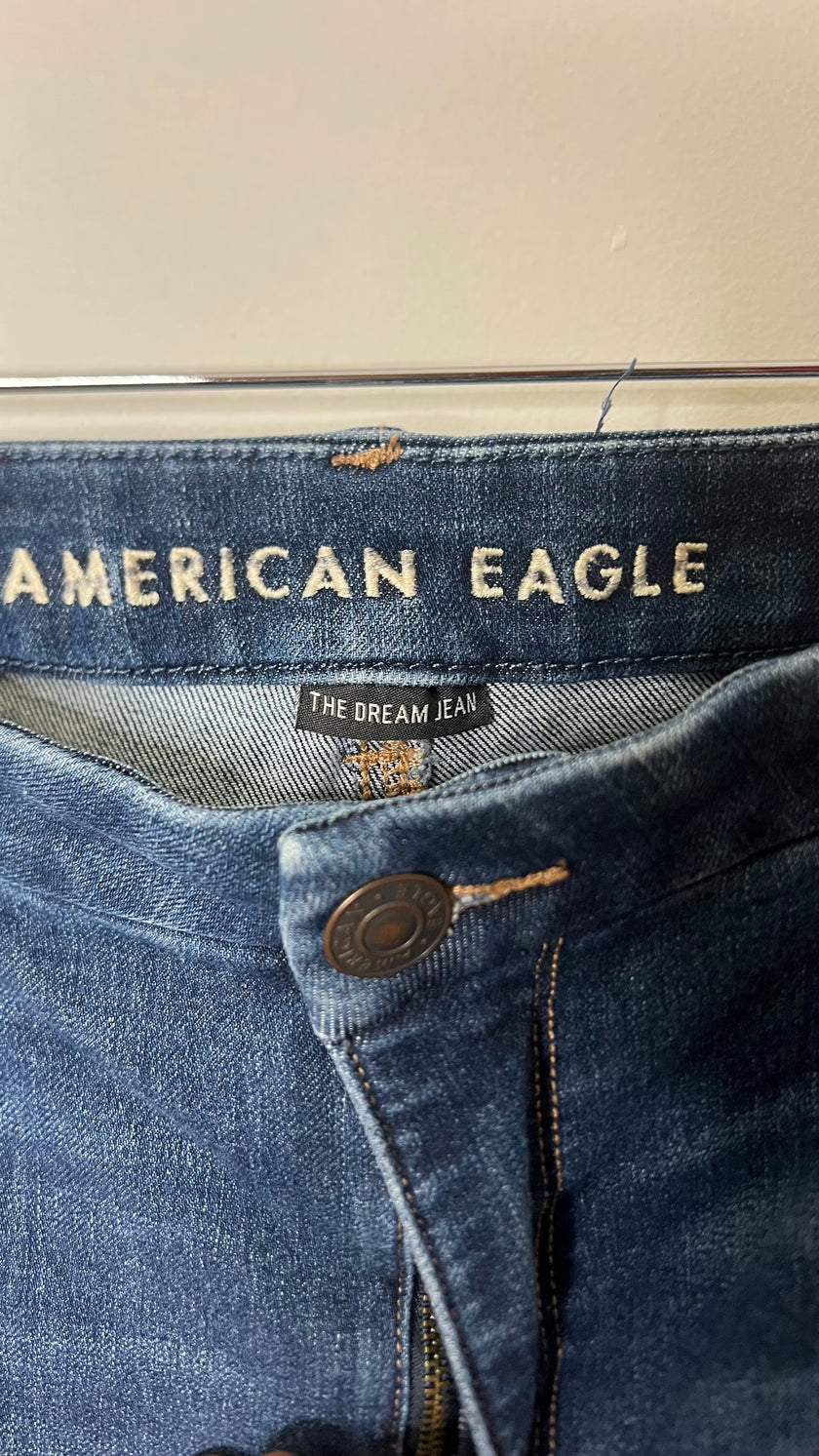 American Eagle Dark Wash Ripped Distressed 