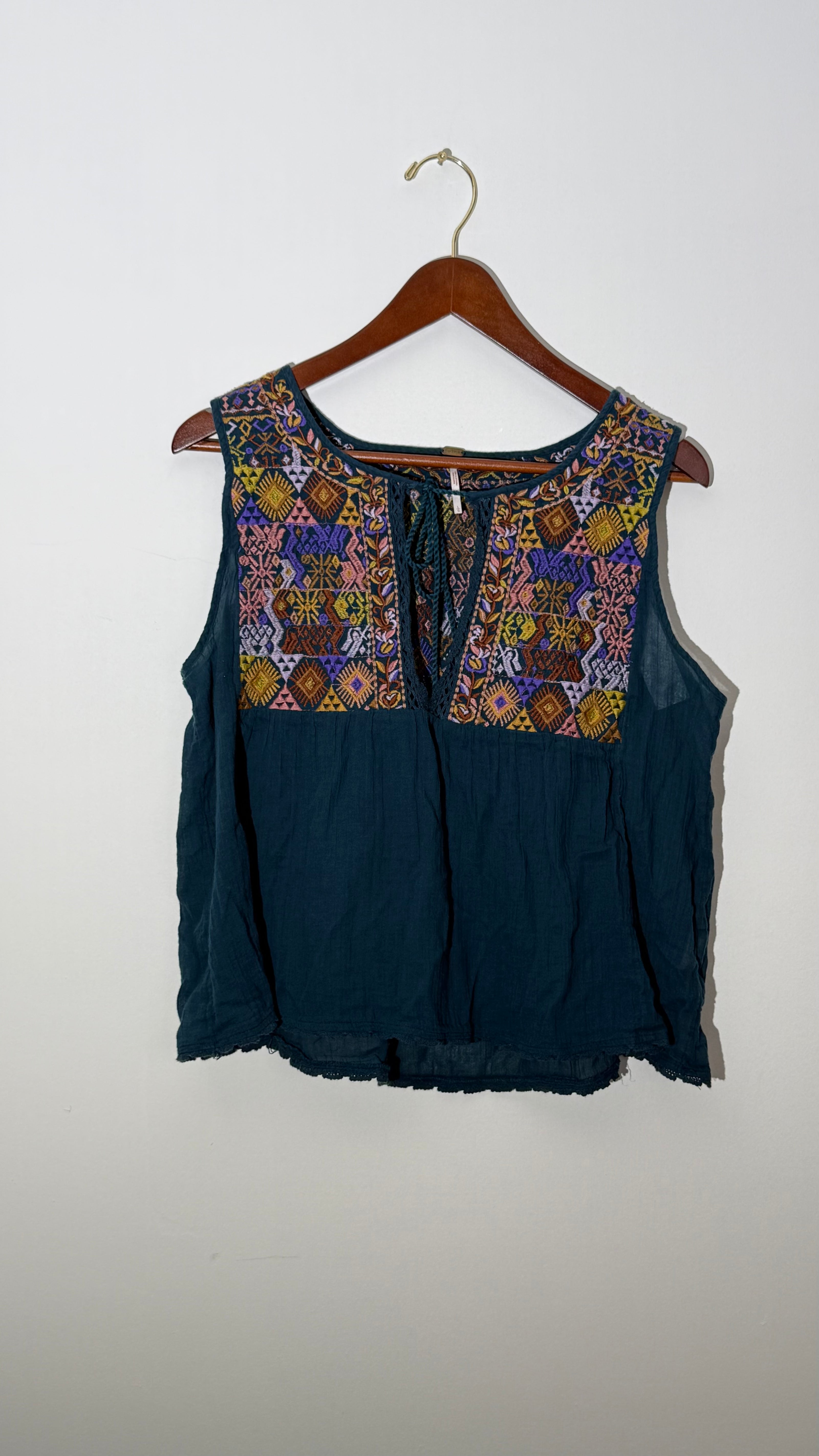 Free People Teal Embroidered Boho Sleeveless Peasant Blouse Relaxed Fit Size Large