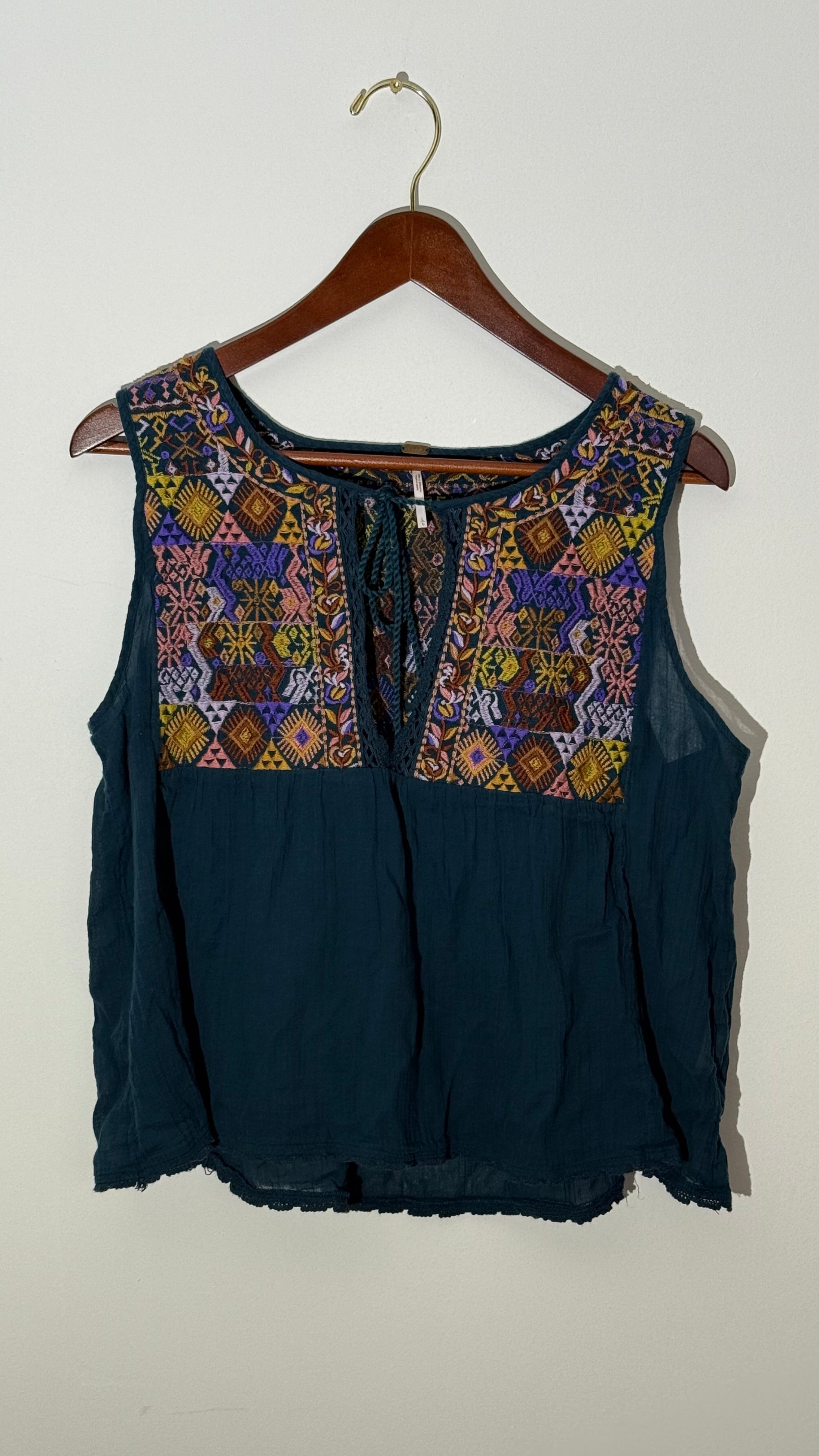 Free People Teal Embroidered Boho Sleeveless Peasant Blouse Relaxed Fit Size Large