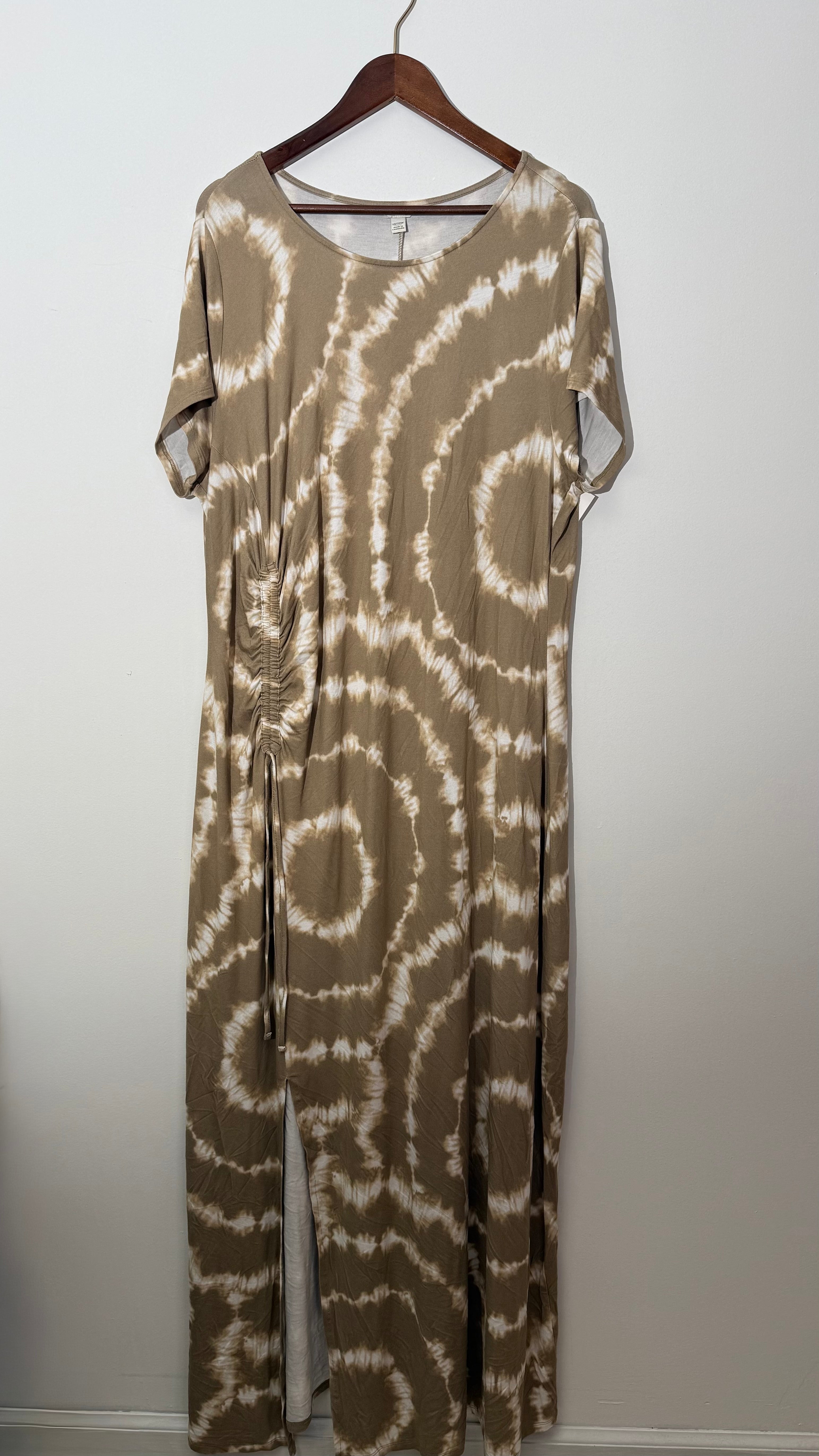 Cato Tan and White Tie Dye Short Sleeve Ruched Maxi Dress Relaxed Fit Size 18/20W