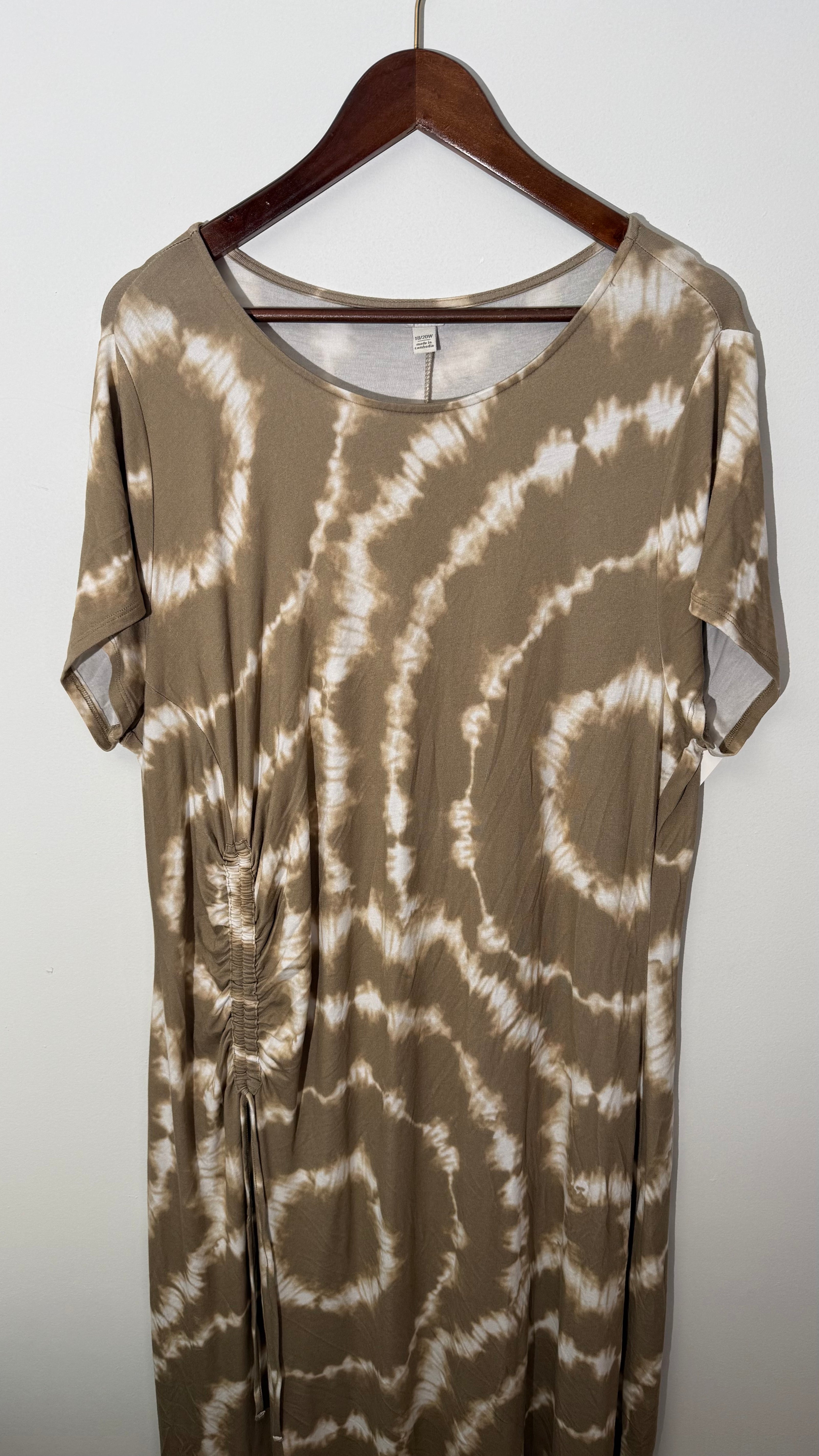 Cato Tan and White Tie Dye Short Sleeve Ruched Maxi Dress Relaxed Fit Size 18/20W