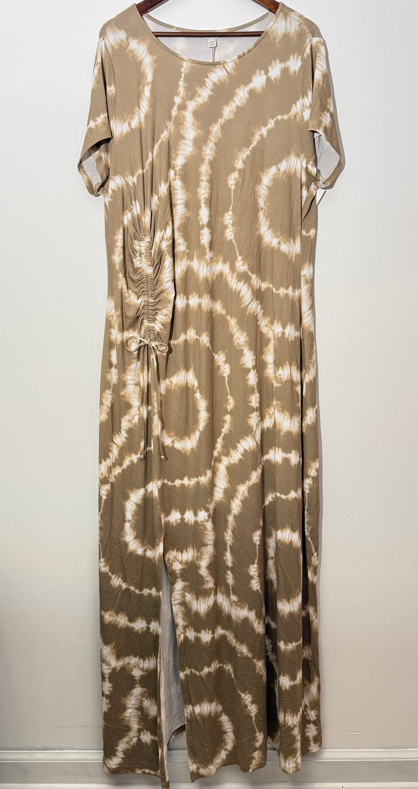 Cato Tan and White Tie Dye Short Sleeve Ruched Maxi Dress Relaxed Fit Size 18/20W