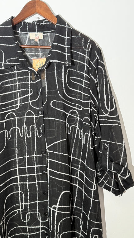 Girl Soul Black and White Abstract Print Sheer Button Down Longline Tunic, Size 3X