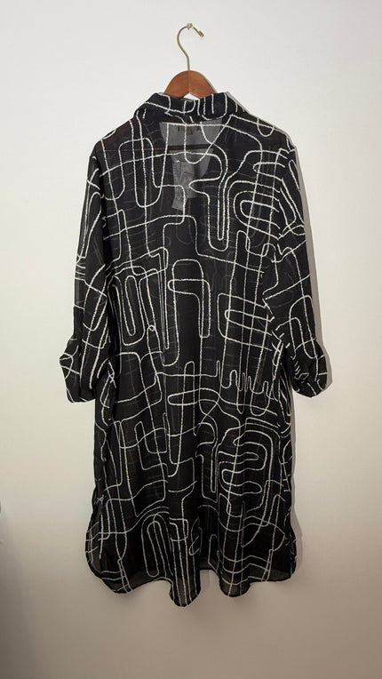 Girl Soul Black and White Abstract Print Sheer Button Down Longline Tunic, Size 3X
