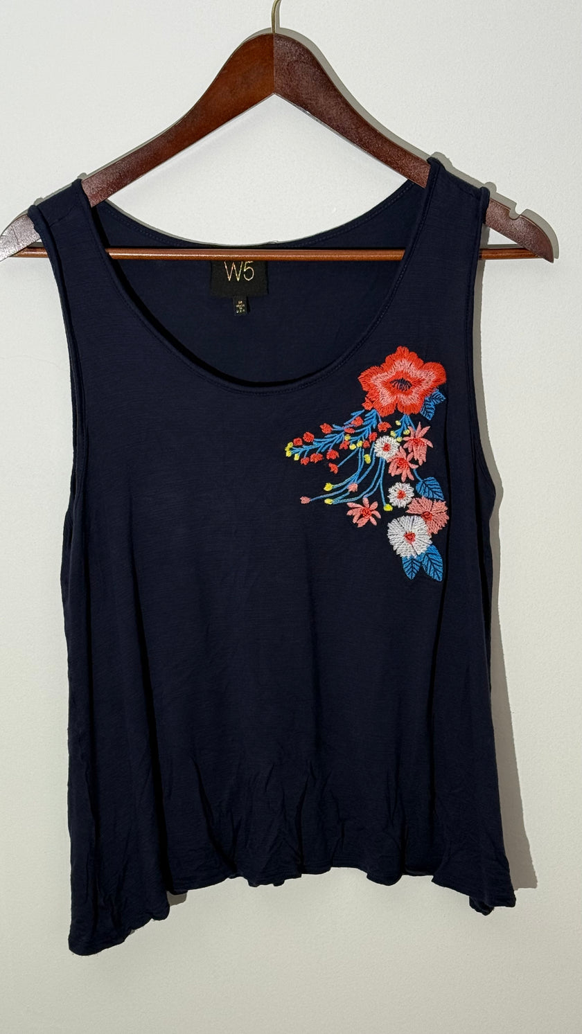 W5 Navy Floral Embroidered Scoop Neck Sleeveless Knit Tank Top, Size Medium