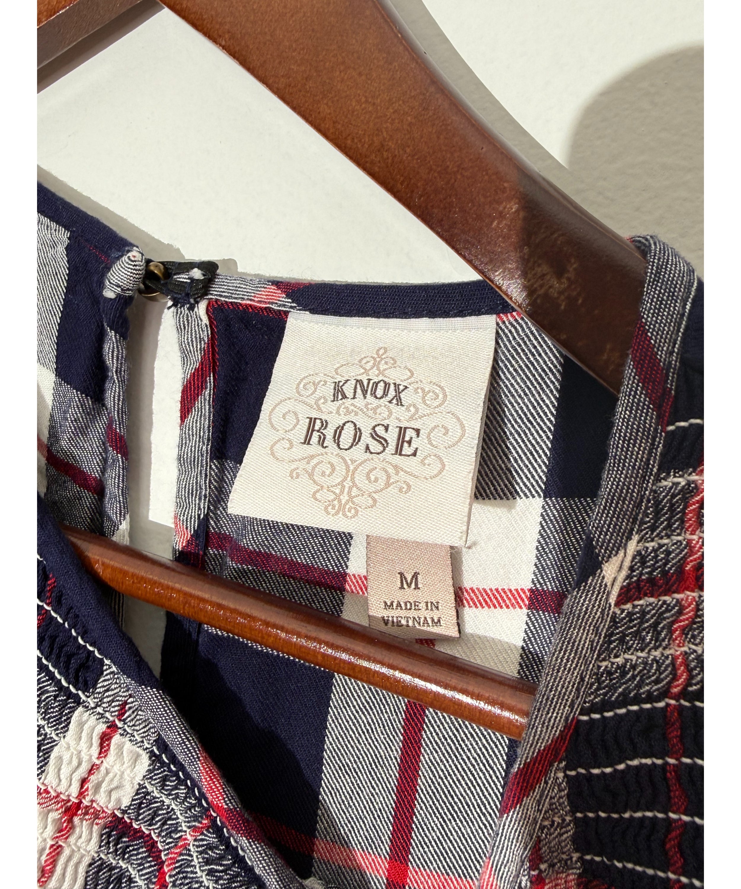 Knox Rose Navy Blue and Red Plaid Smocked Sleeveless Blouse Regular Fit Size Medium