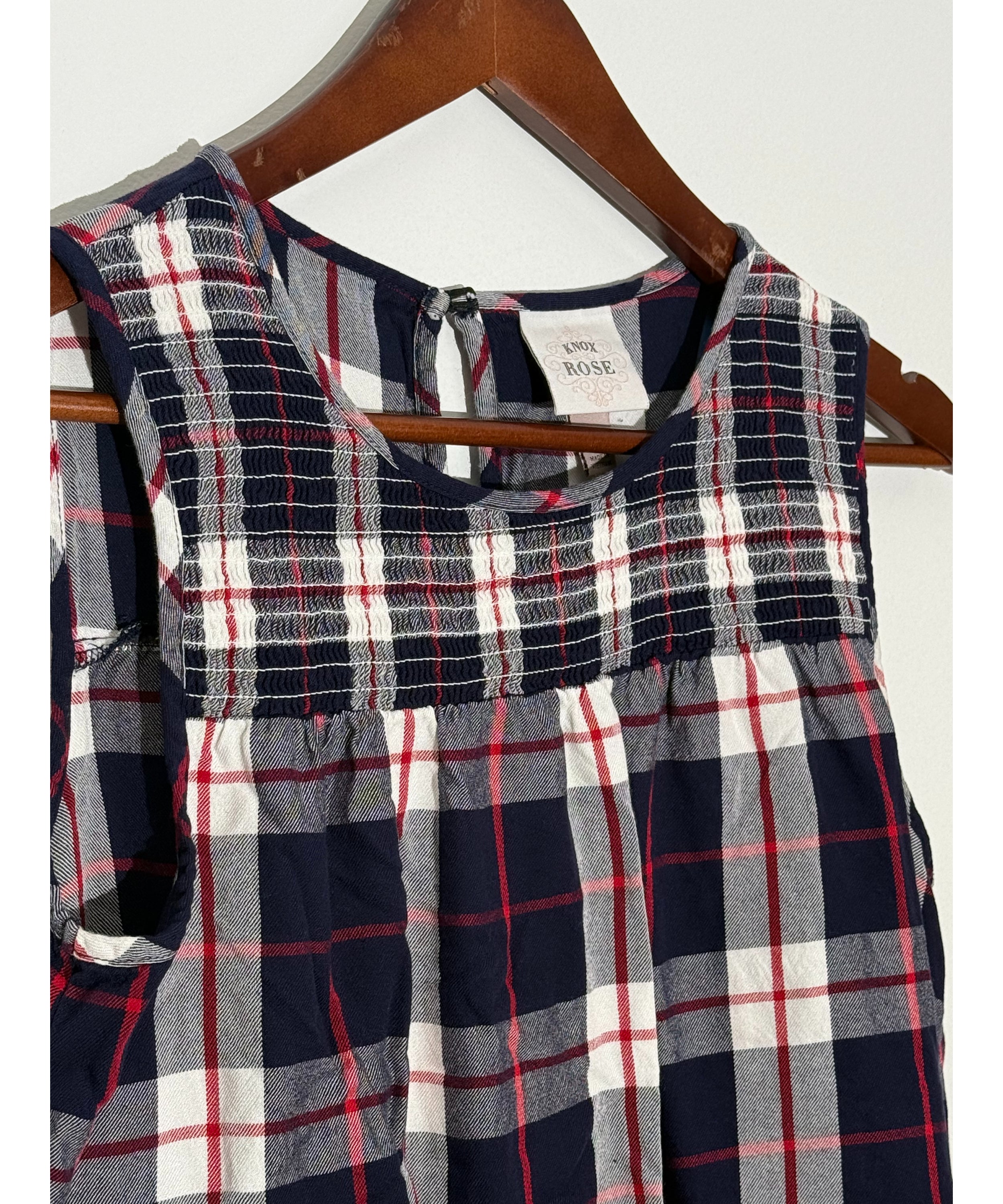 Knox Rose Navy Blue and Red Plaid Smocked Sleeveless Blouse Regular Fit Size Medium