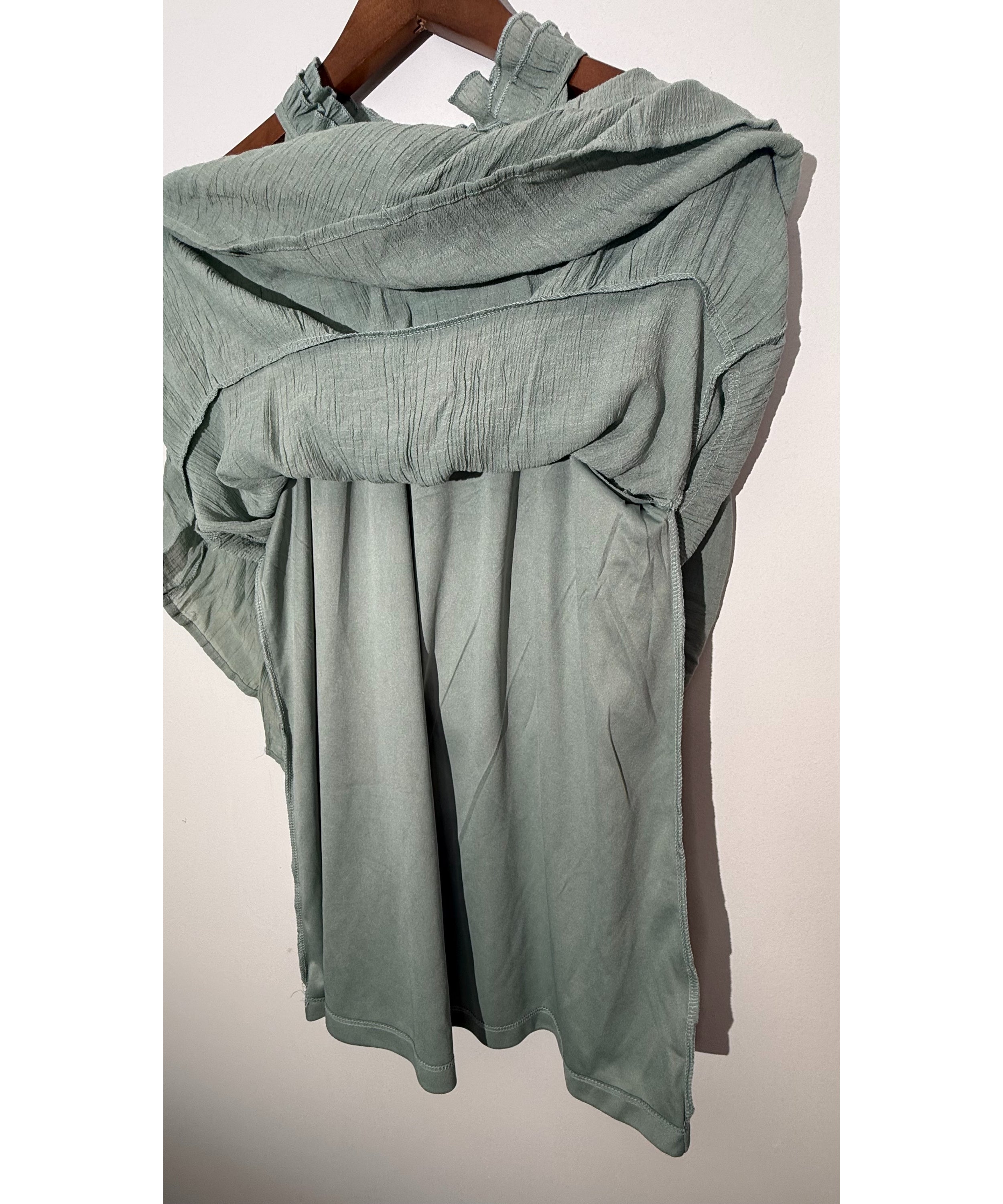 Indigo Soul Sage Green Tiered Ruffle Halter Neck Babydoll Tank Top Size Large