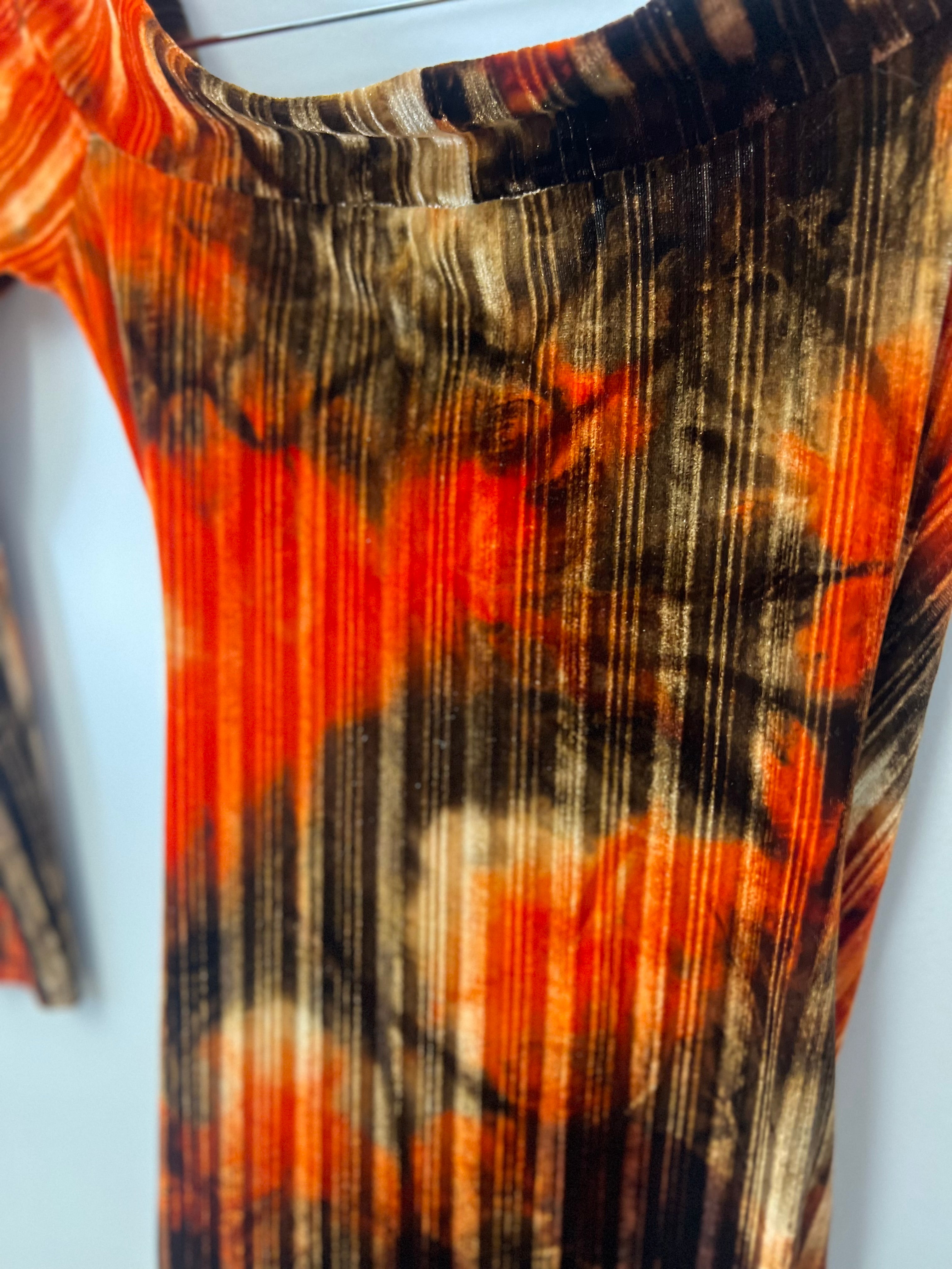 Monaco Long Sleeve Red Wrap Dress Size Medium