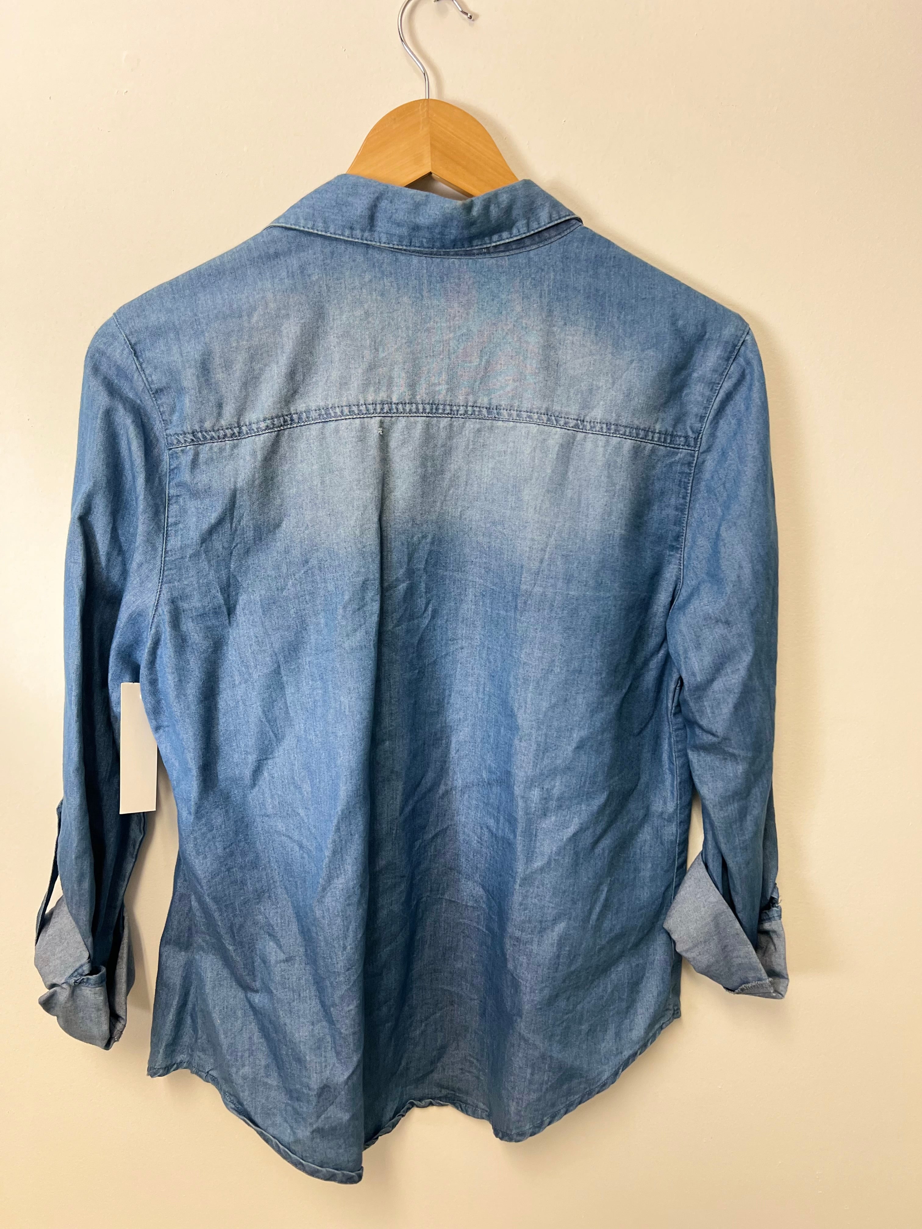 Love Tree Women's Button Down Denim Shirt  Medium
