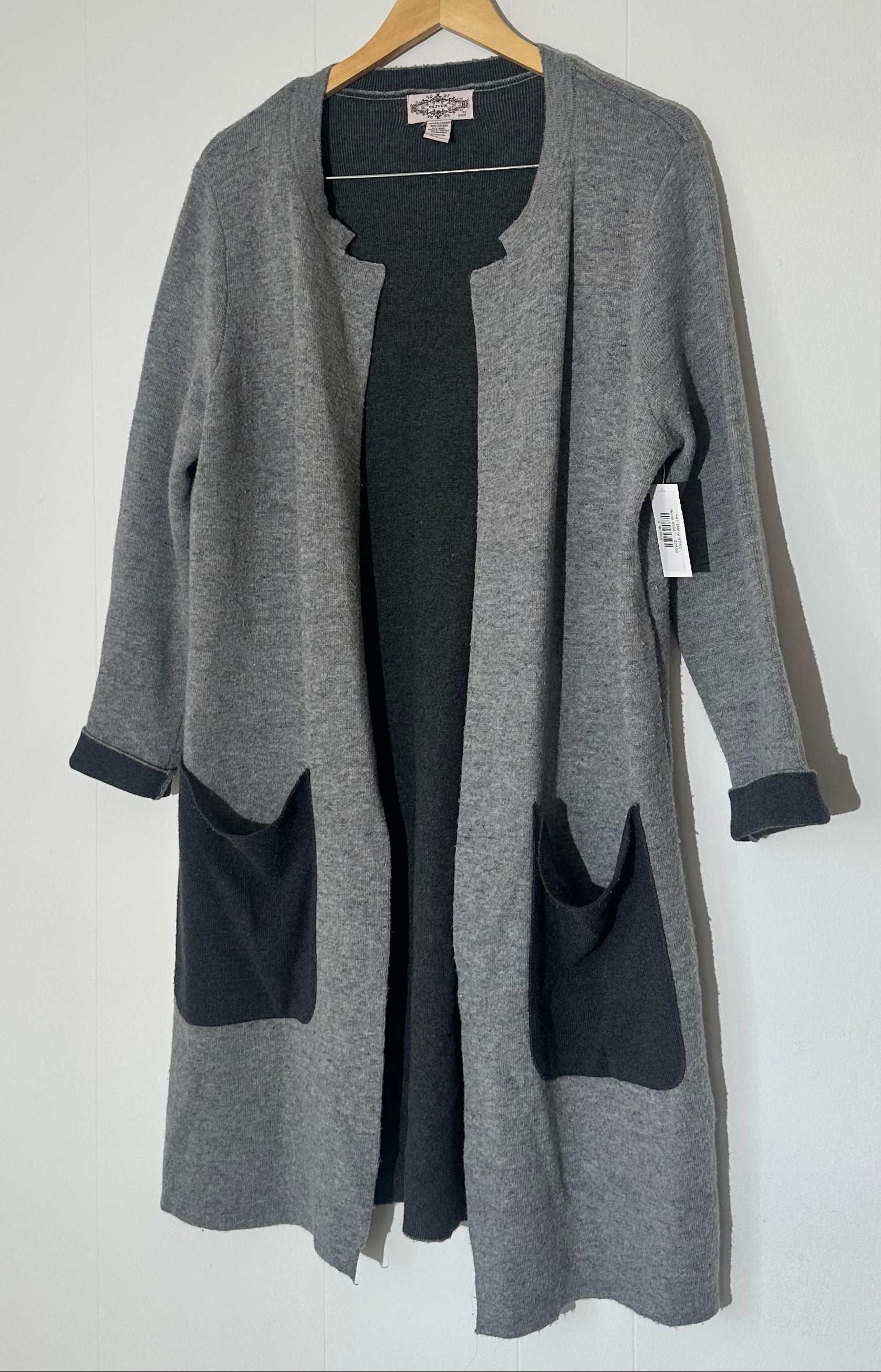 Oliver Gray Wool Open-Front Cardigan with black contrast Pockets Large