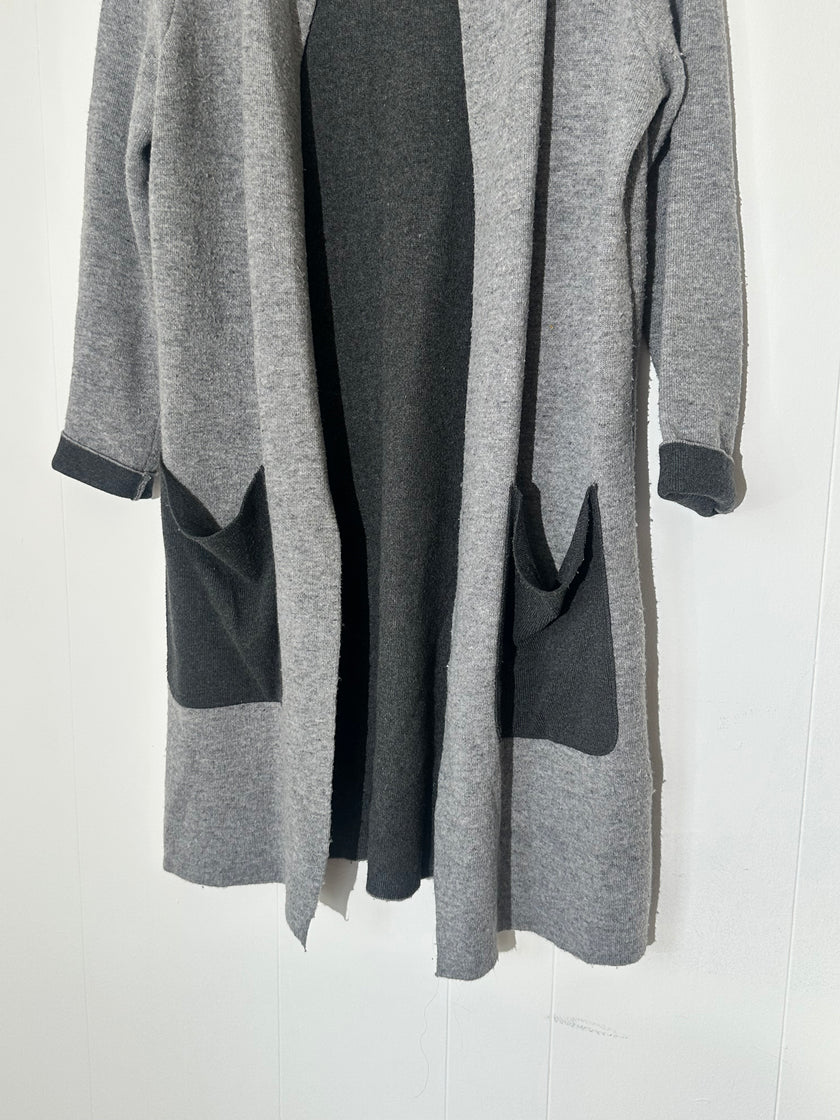 Oliver Gray Wool Open-Front Cardigan with black contrast Pockets Large