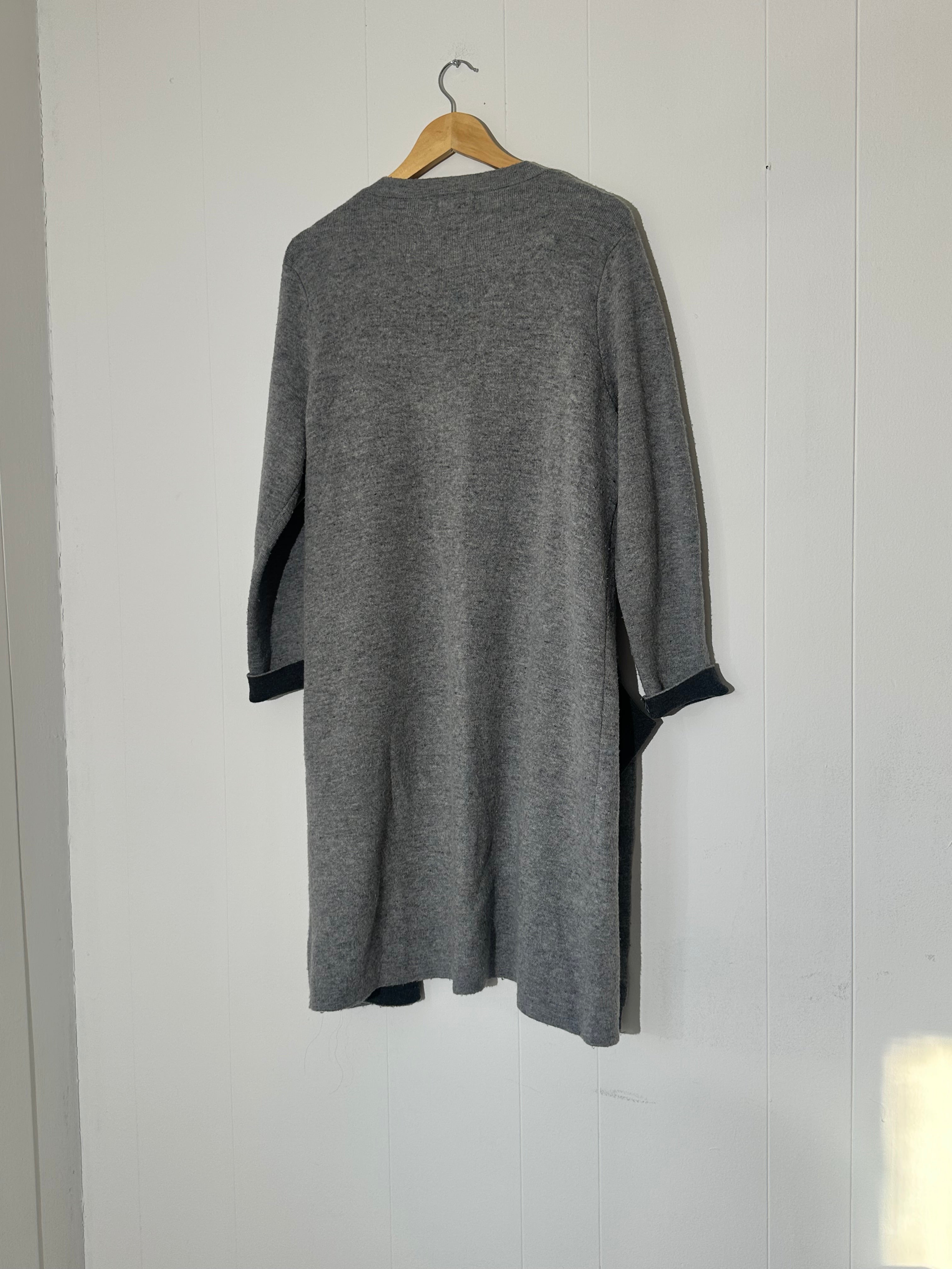 Oliver Gray Wool Open-Front Cardigan with black contrast Pockets Large