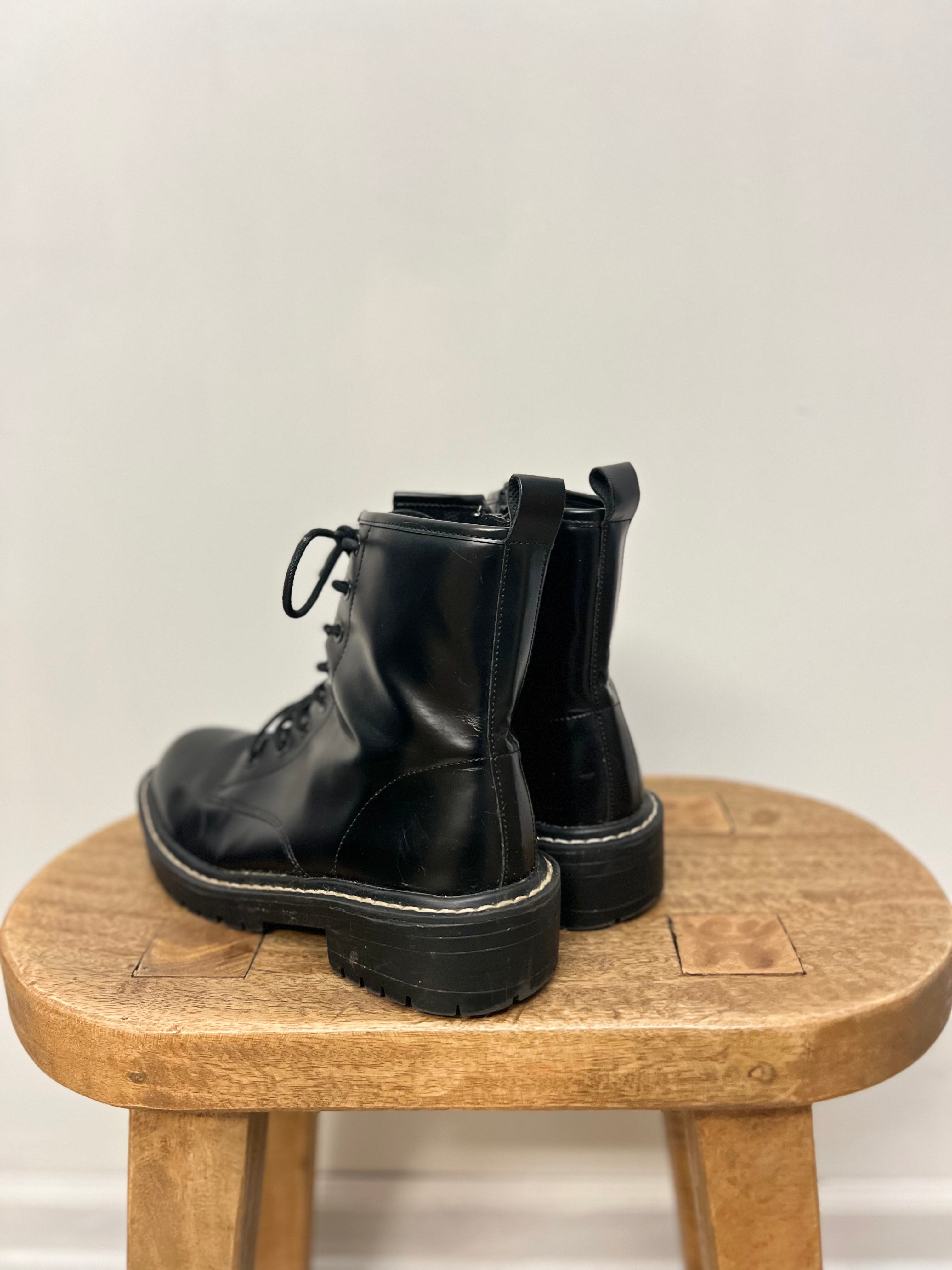 Women’s Black Lace-Up Combat Boots Size 8