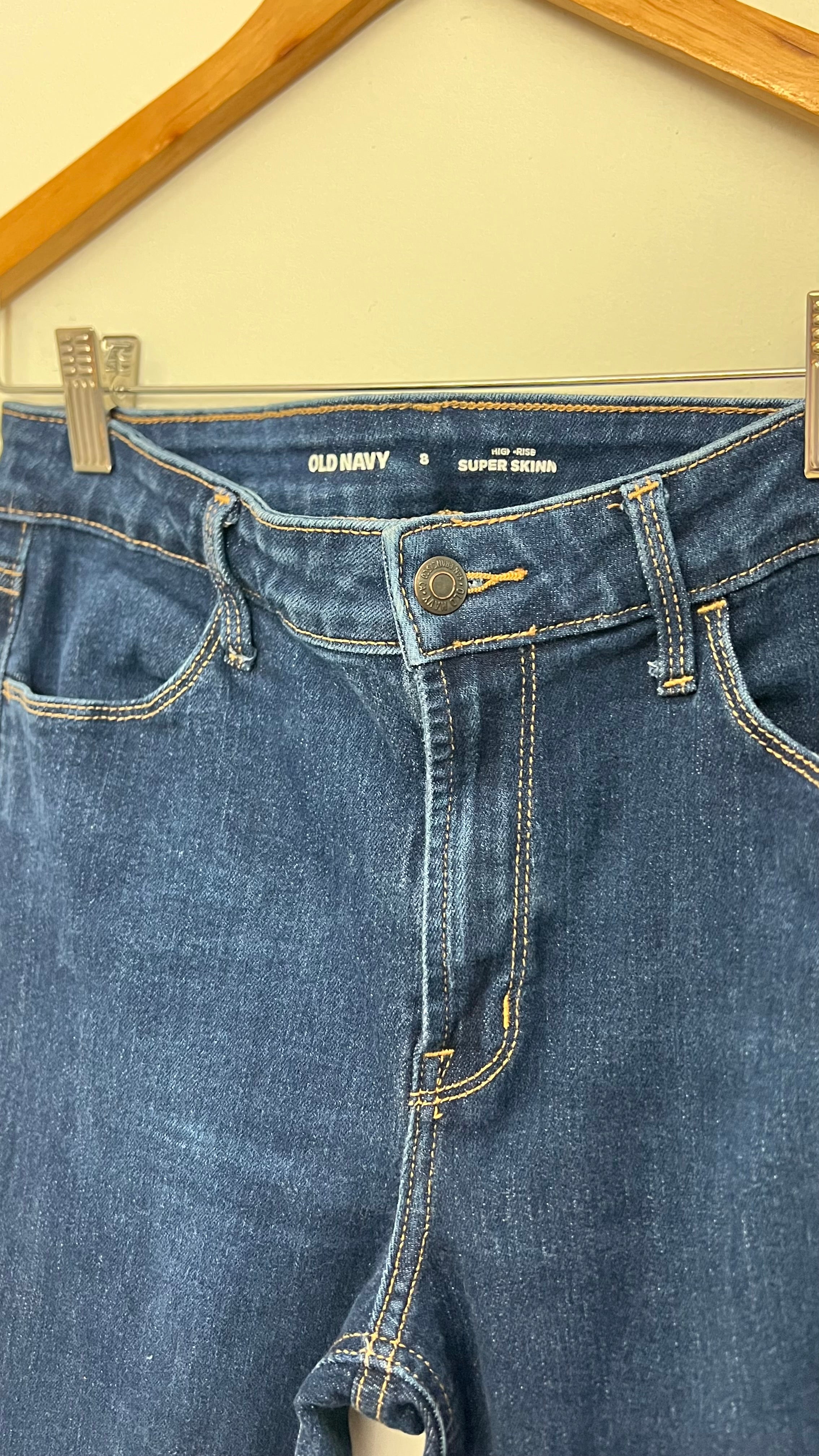 Old Navy Mid Wash High-Rise Supper Skinny Jeans Size 8