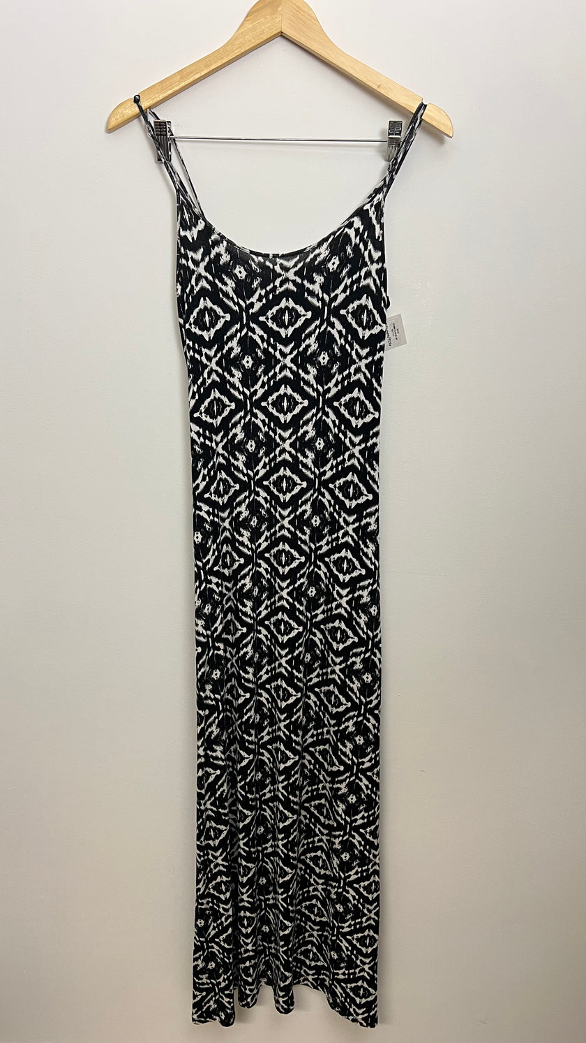 Wet Seal Black and White Maxi Dress Size Medium