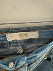 L&M Jeans Light Wash Mid-Rise Distressed Denim Shorts Size Medium