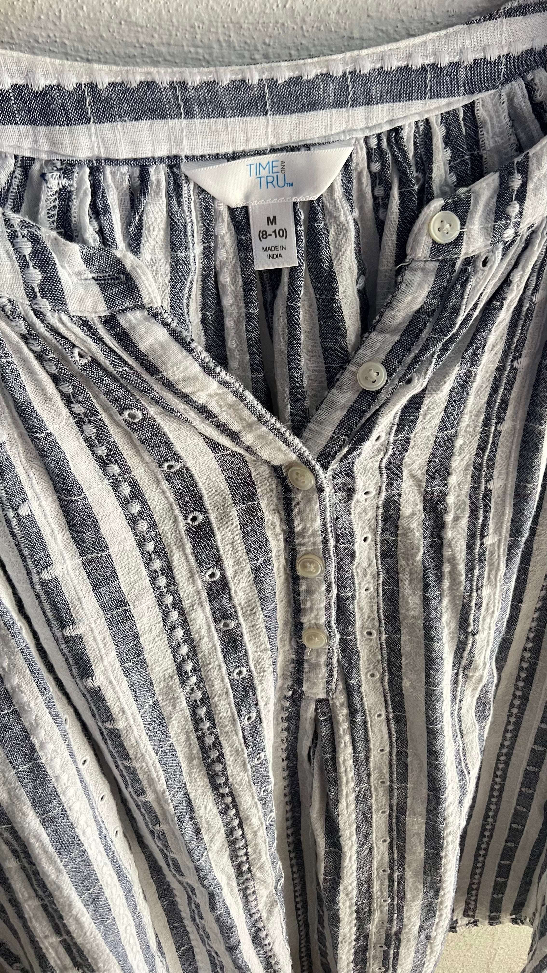 TimeTru Gray Long Sleeve Top Size Medium