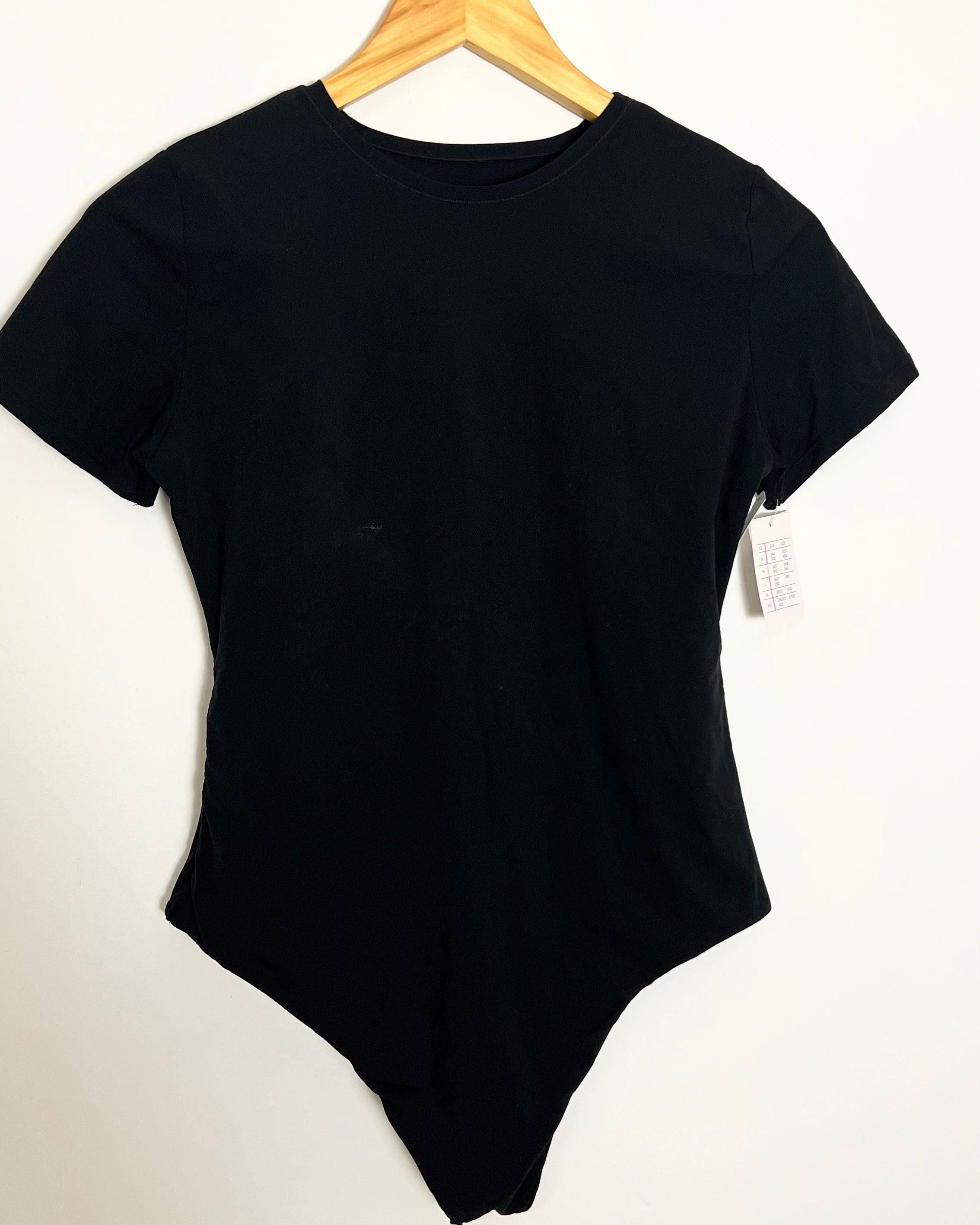 Auden 4-Way Stretch Short-Sleeve Bodysuit in black Size Large