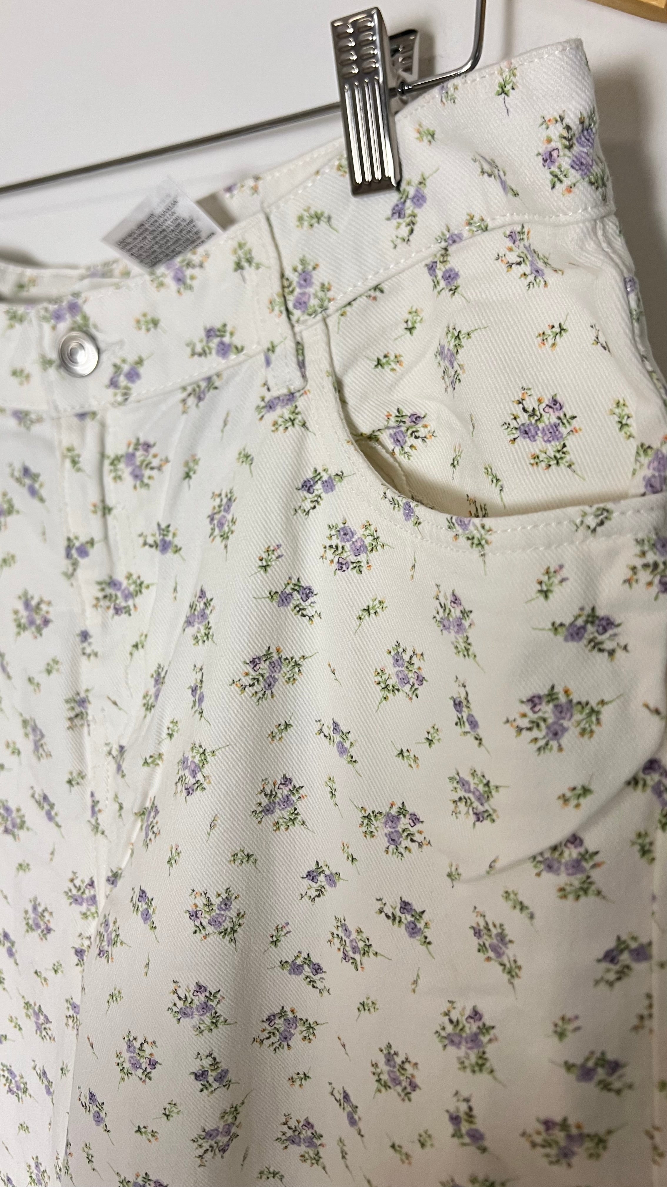 H&M High-Waisted Wide Leg Floral Print Jeans Size 14