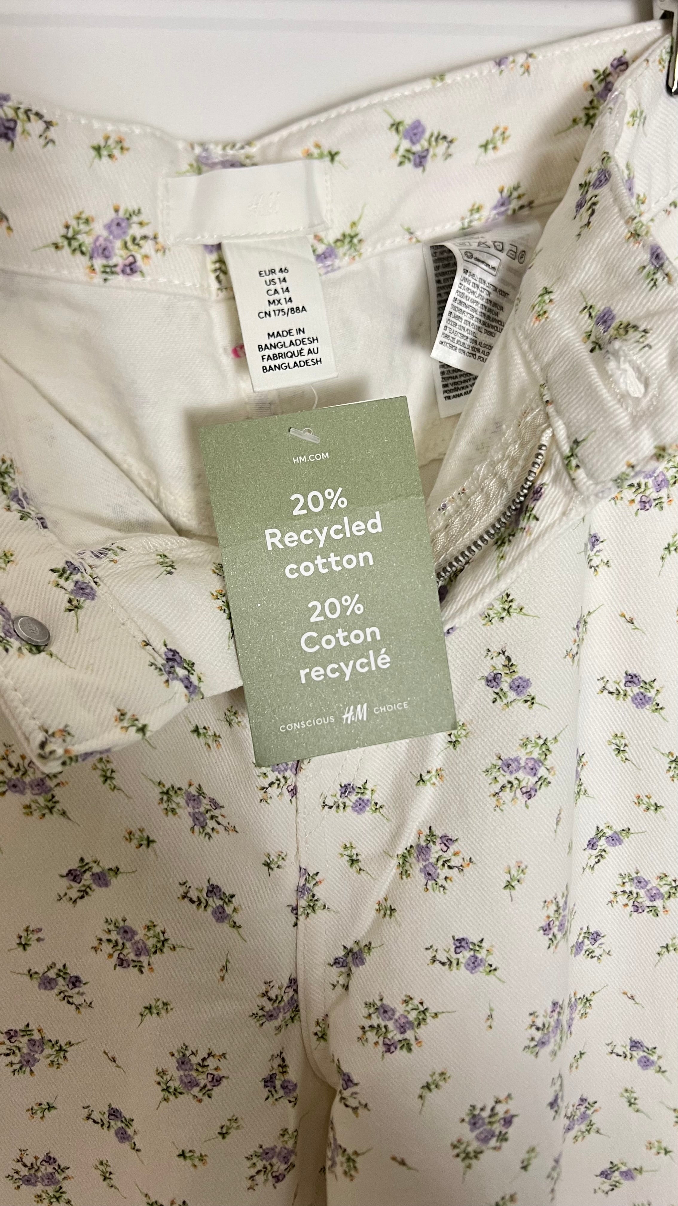 H&M High-Waisted Wide Leg Floral Print Jeans Size 14