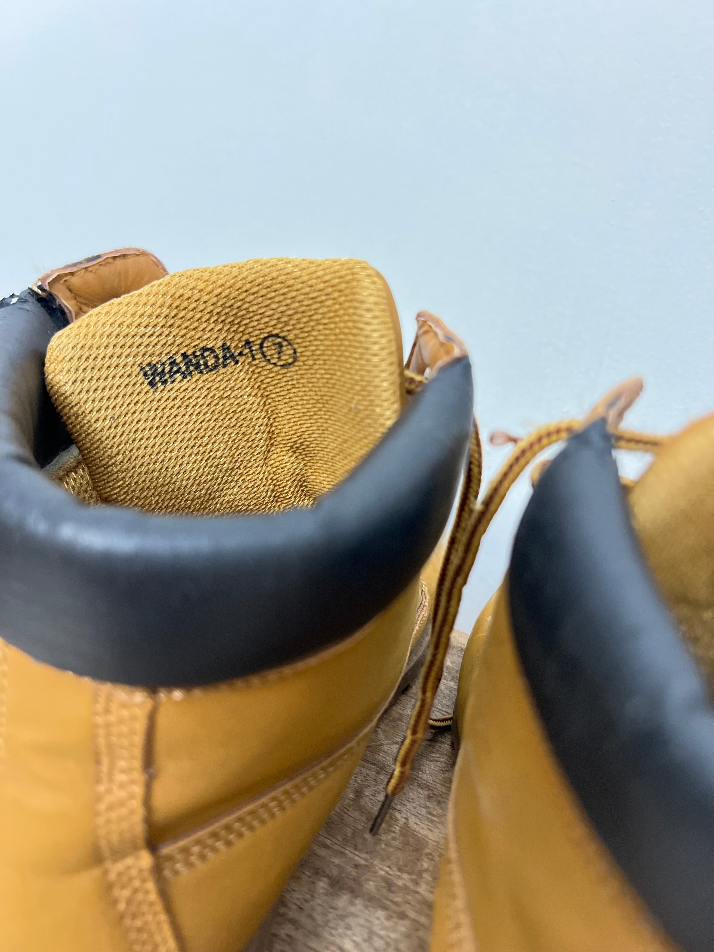 Women’s Tan Ankle Lace-Up Boots Size 7