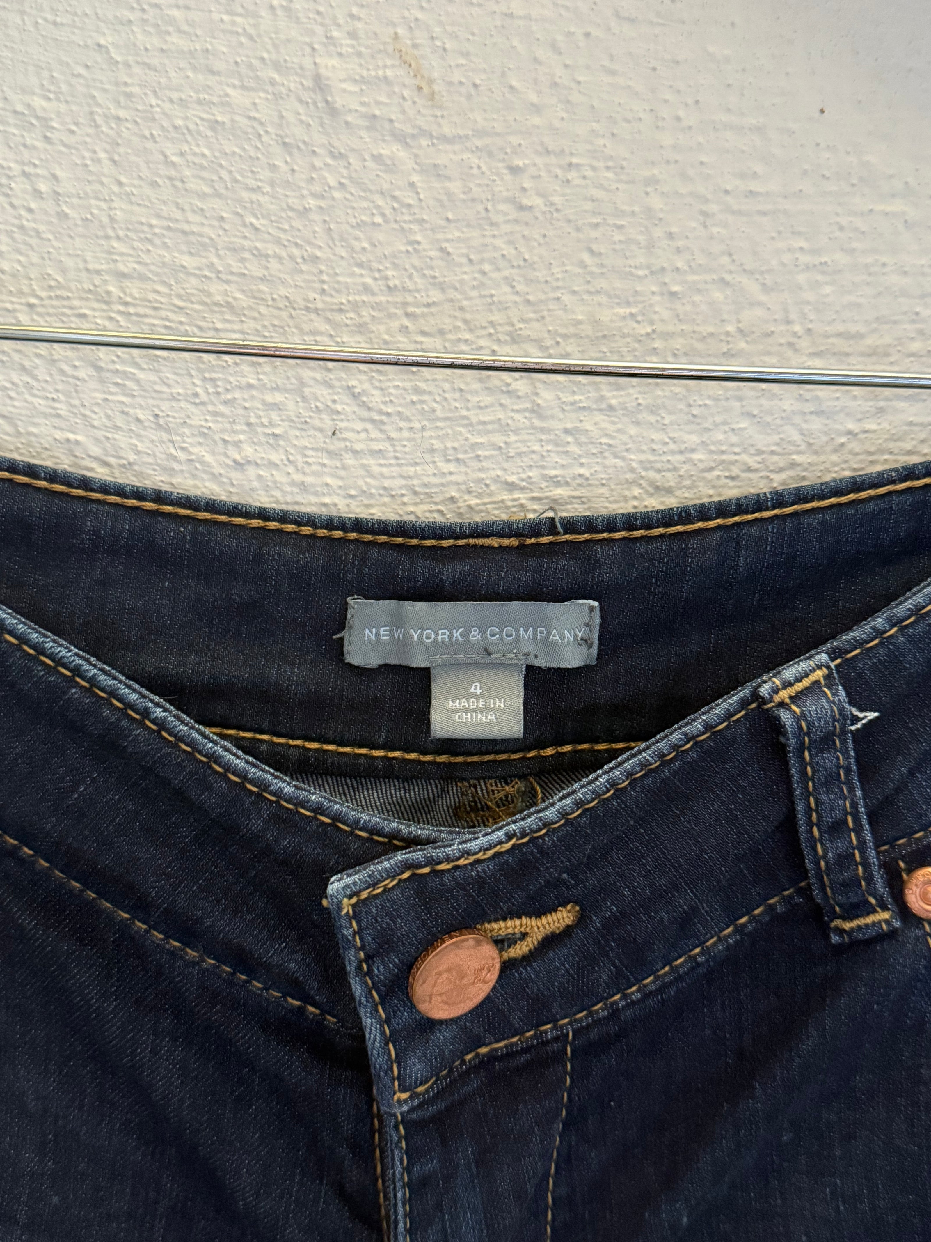 New York & Company Dark Wash Cuffed Denim Shorts Size 4