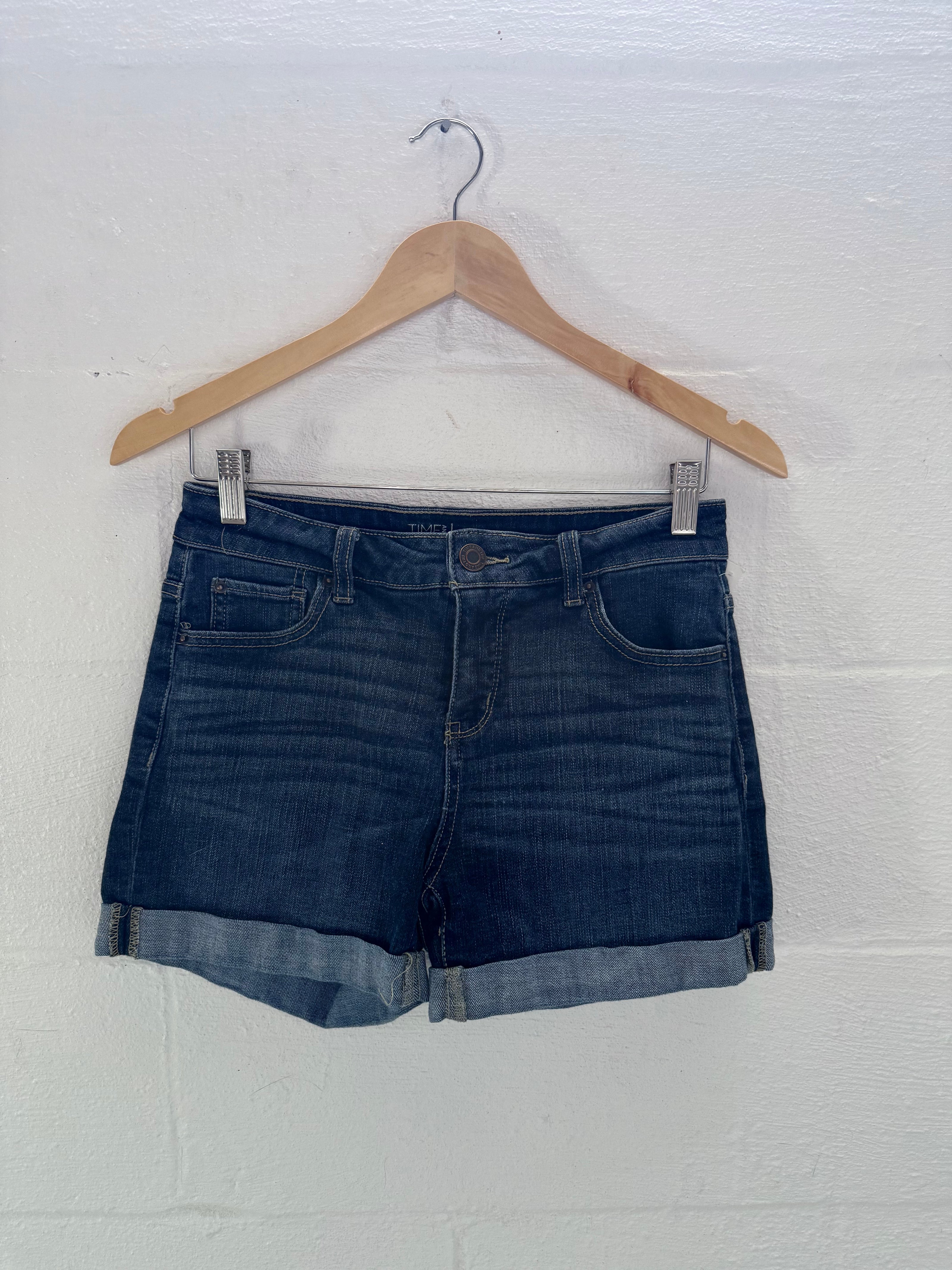 Dark Wash Mid-Rise Cuffed Shorts Time and Tru Size 6