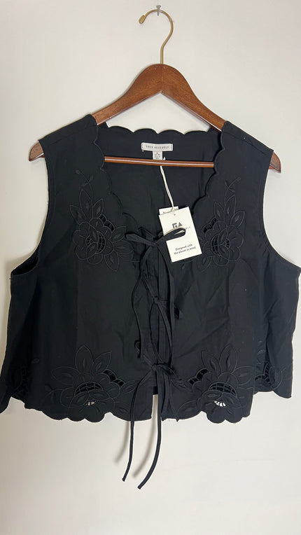 Free Assembly Black Cropped Tie Front Embroidered Top Size XL