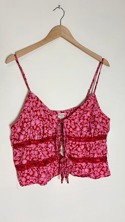 No Boundaries Red Tie Front Lace Tank Top Size XL