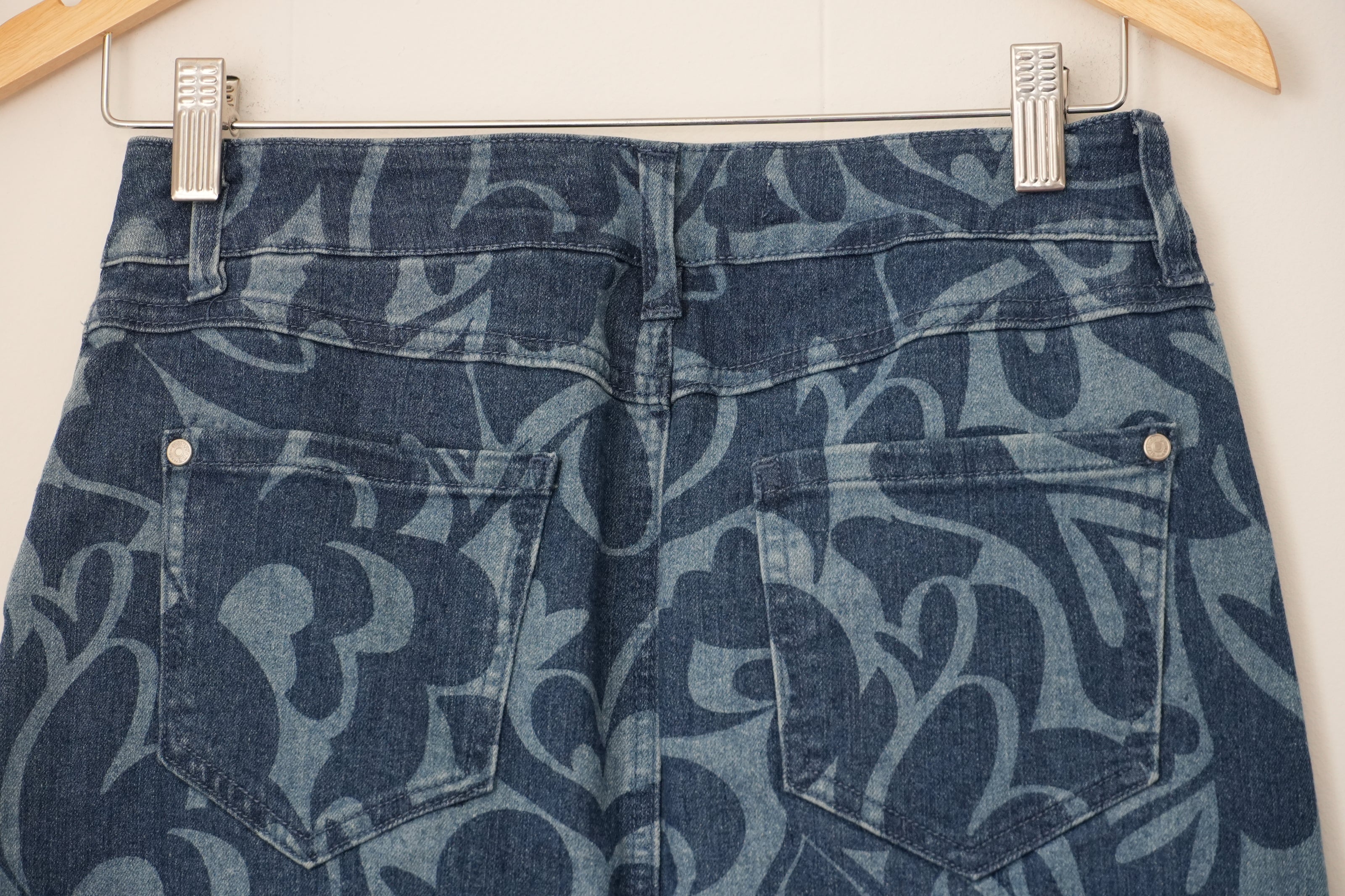 Cato Est. 1946 Denim Midi Skirt Women Size 2 Blue Heart Swirl Print Pencil Skirt