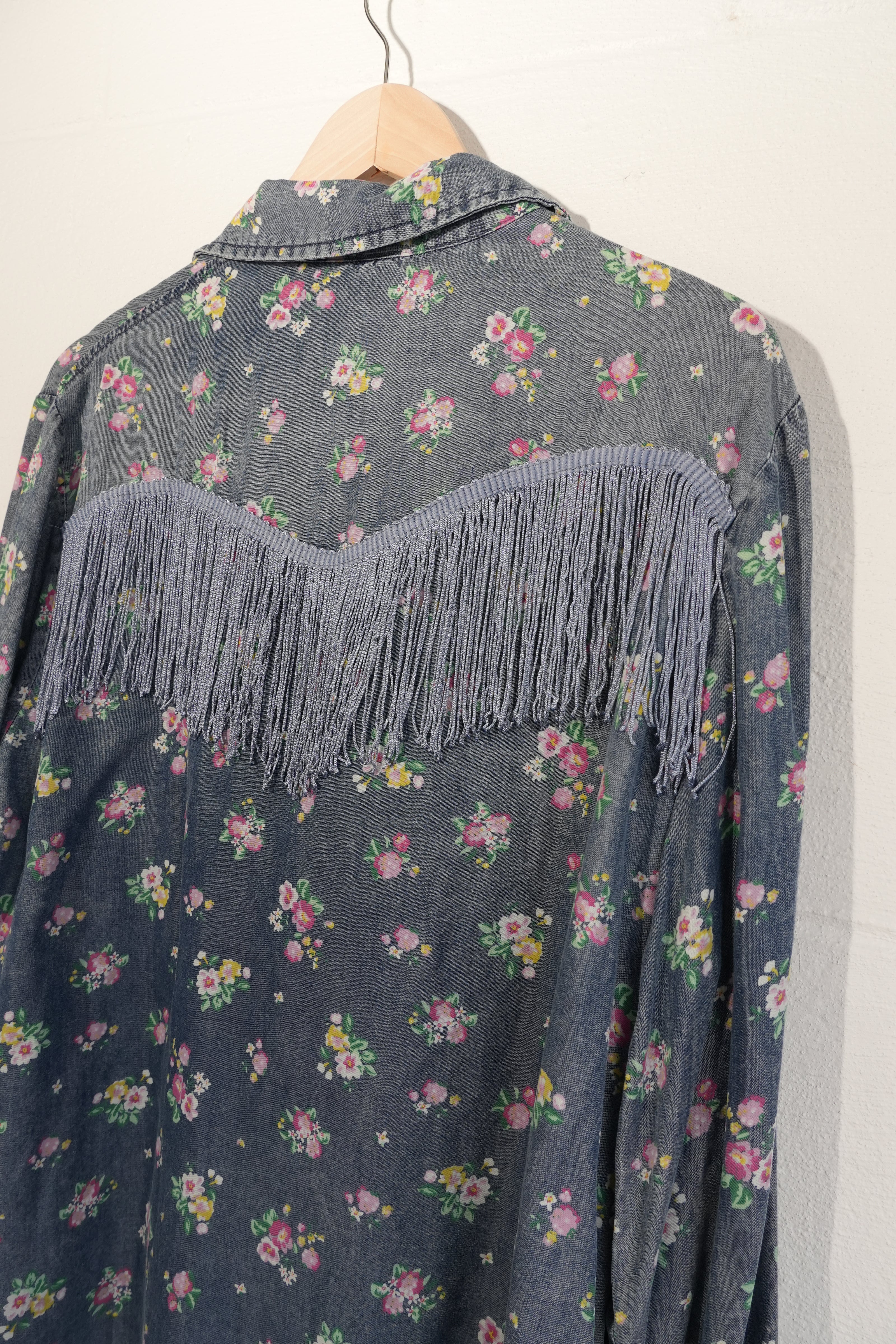 SHEIN Button Down Shirt Women X-Large Blue Floral Fringe Western Denim Top