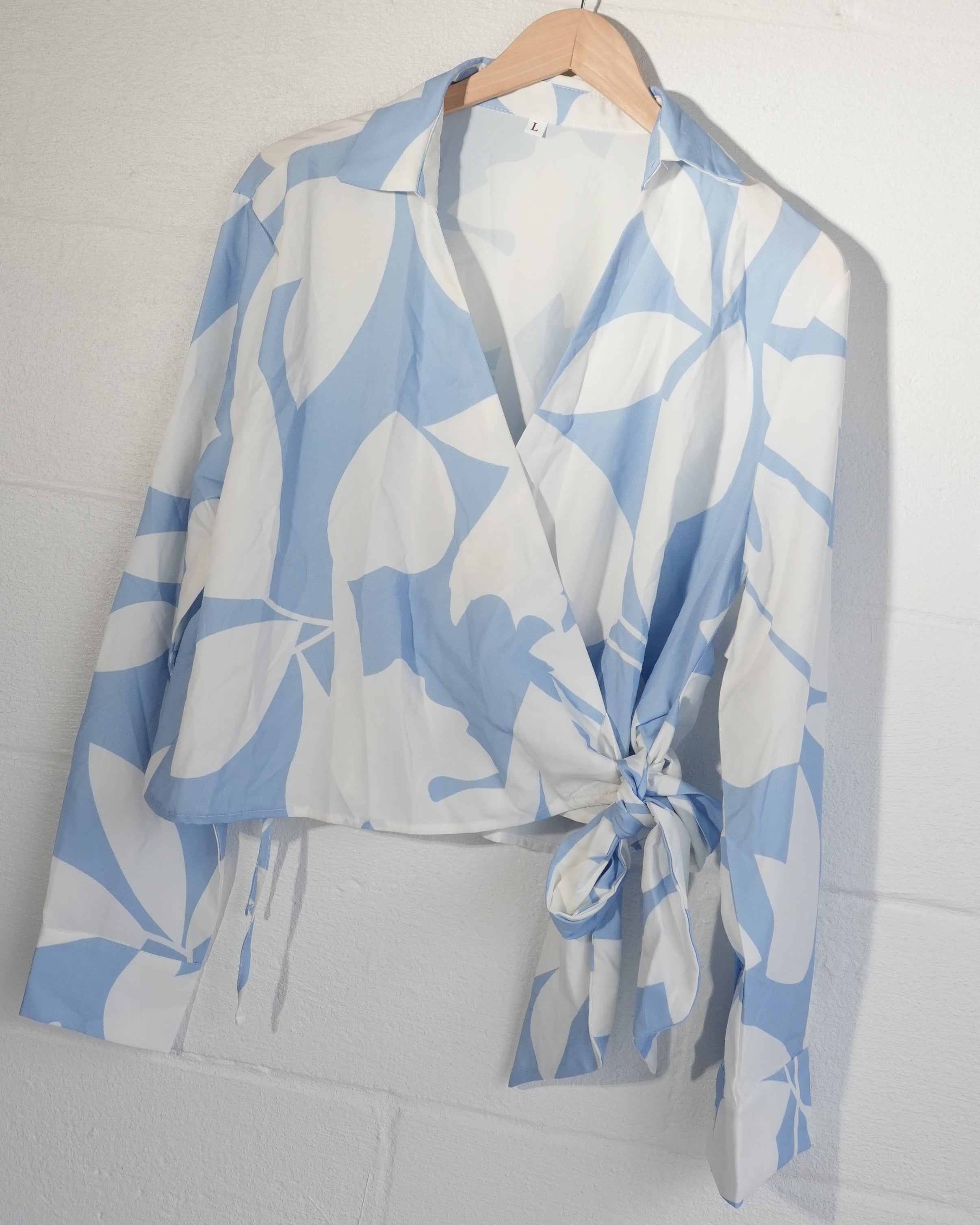 SHEIN Wrap Blouse Women Large Blue White Floral Abstract Long Sleeve Tie Top