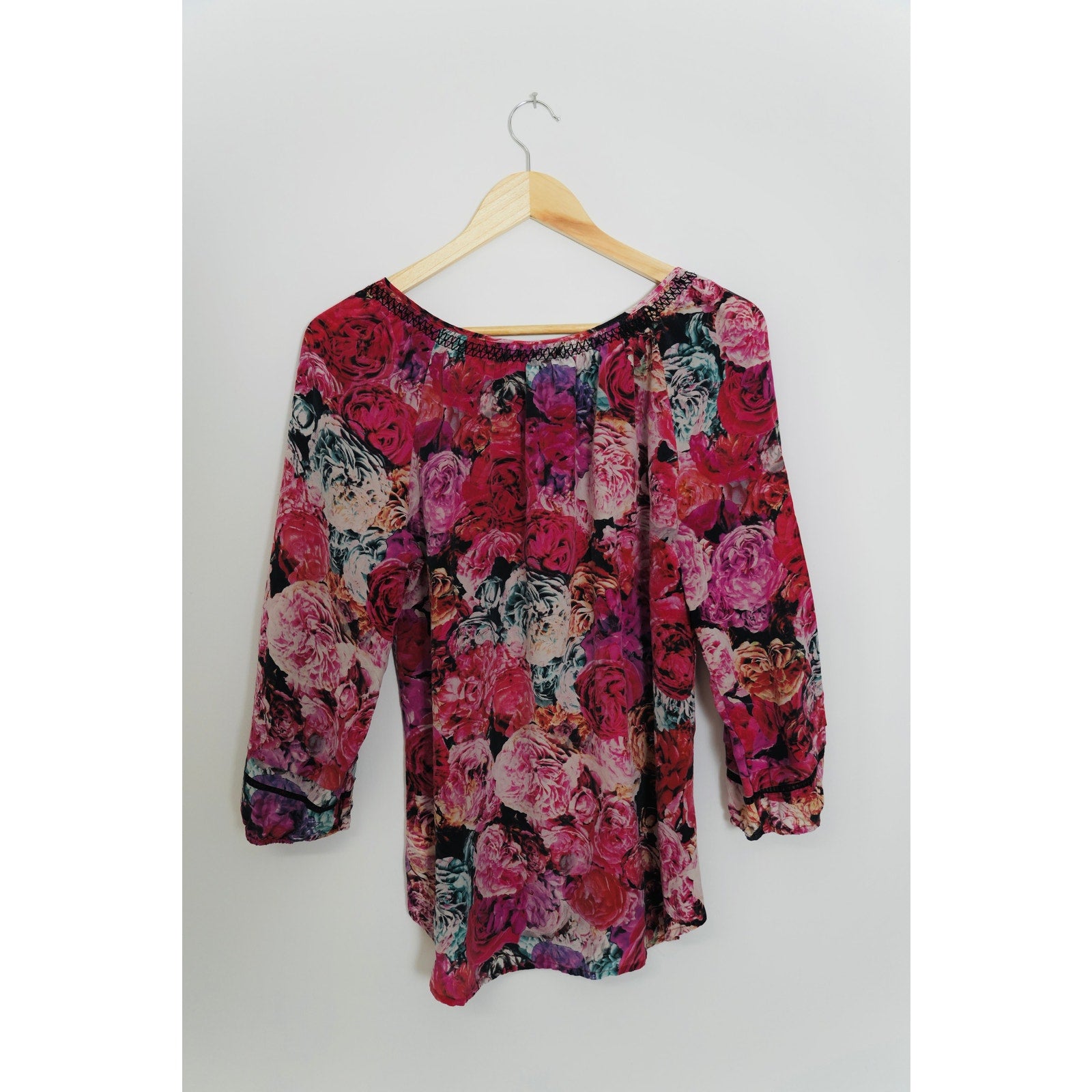 Vanessa Virginia 100% Silk Floral Blouse Size Medium