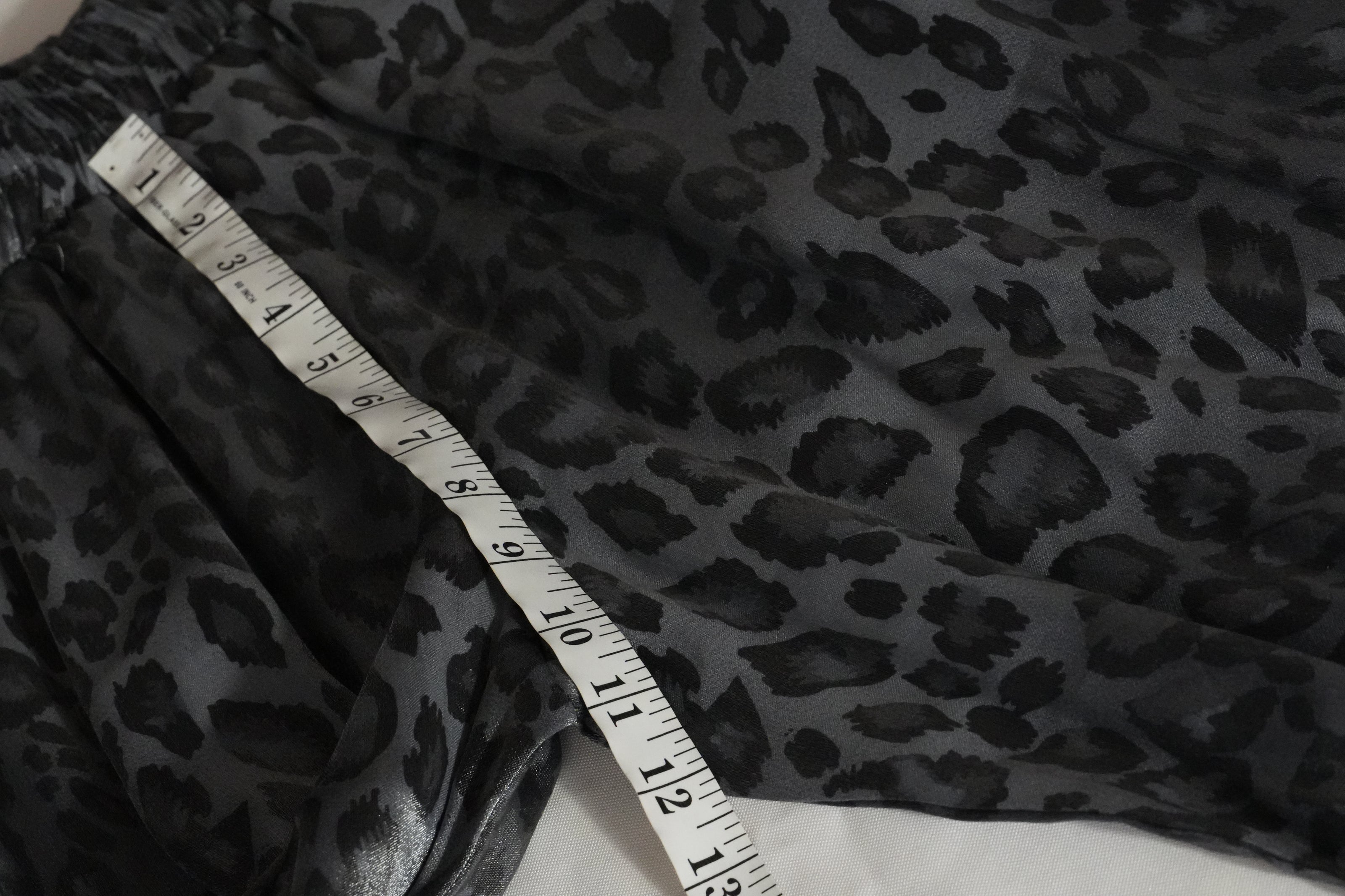 New Roni Wide Leg Pants Women Extra Large Gray Leopard Print Metallic Elastic