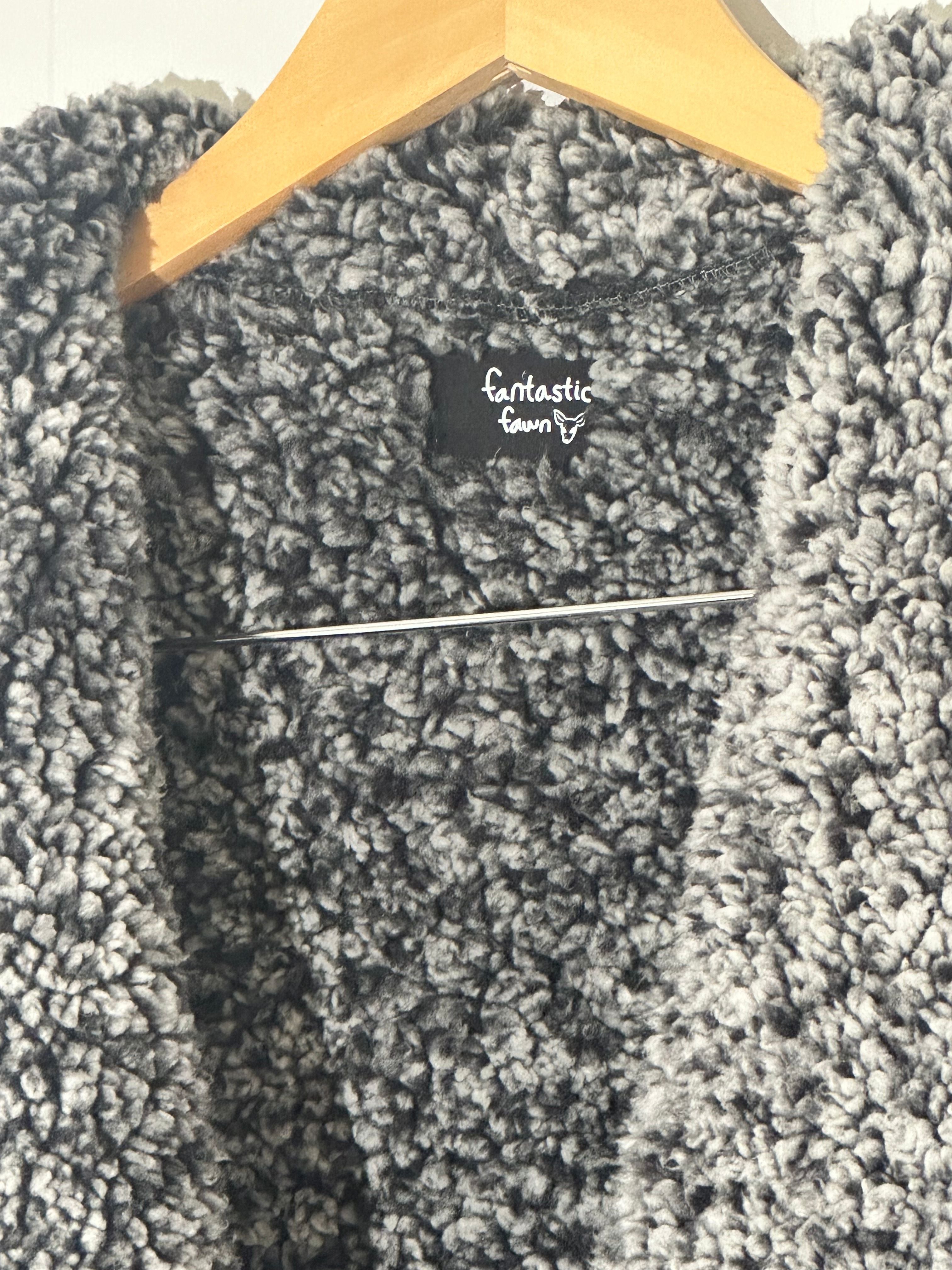 Fantastic Fawn Black Sherpa Sleeveless Size Large Cardigan