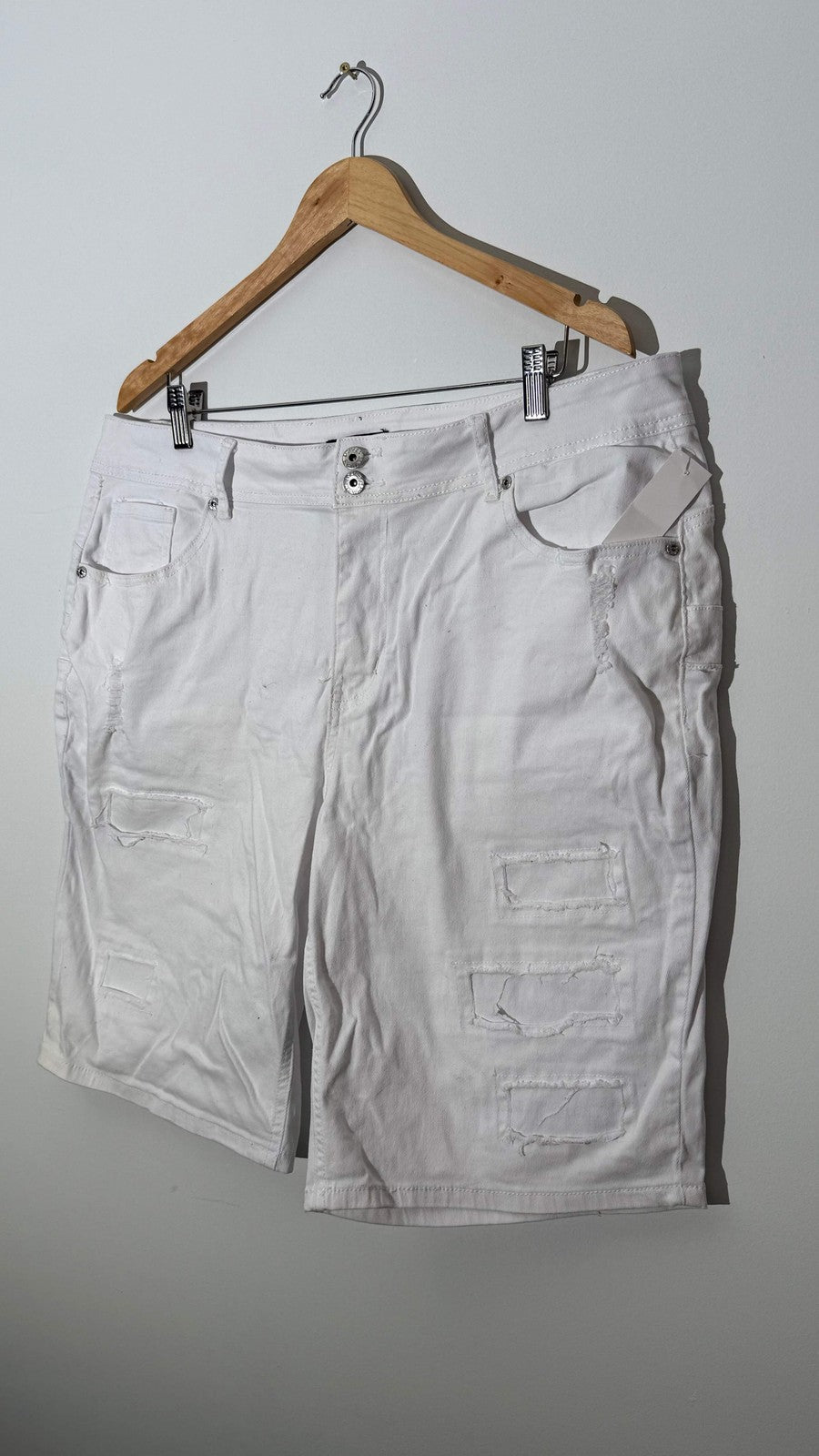 Ashley Stewart White Distressed Denim Bermuda Shorts Size 20