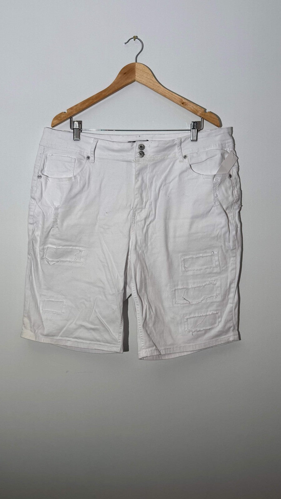 Ashley Stewart White Distressed Denim Bermuda Shorts Size 20