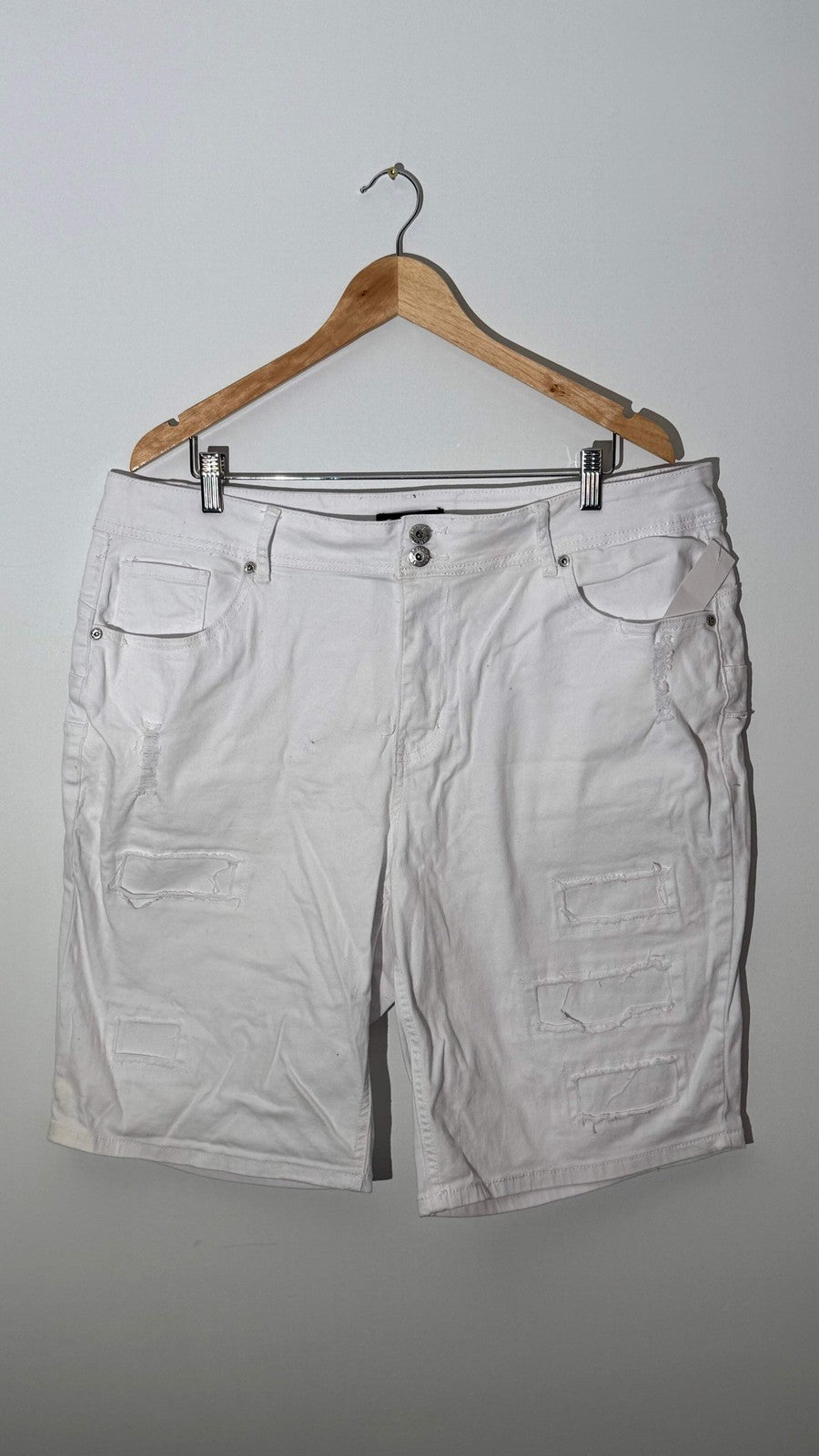 Ashley Stewart White Distressed Denim Bermuda Shorts Size 20