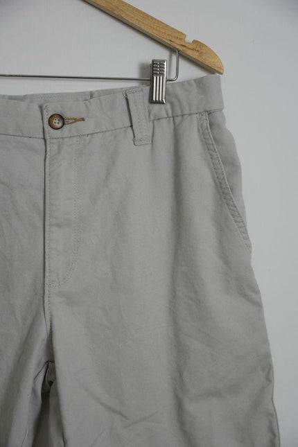 Men’s Haggar Beige Chino Shorts Size 32